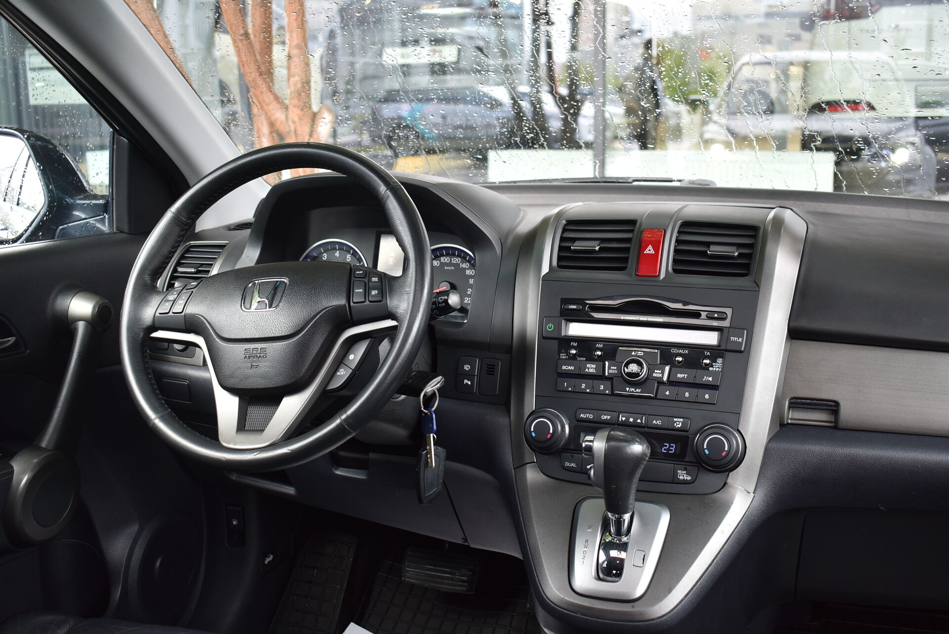 Honda CR-V, III Рестайлинг 2.4 AT (166 л.с.) 4WD 2012