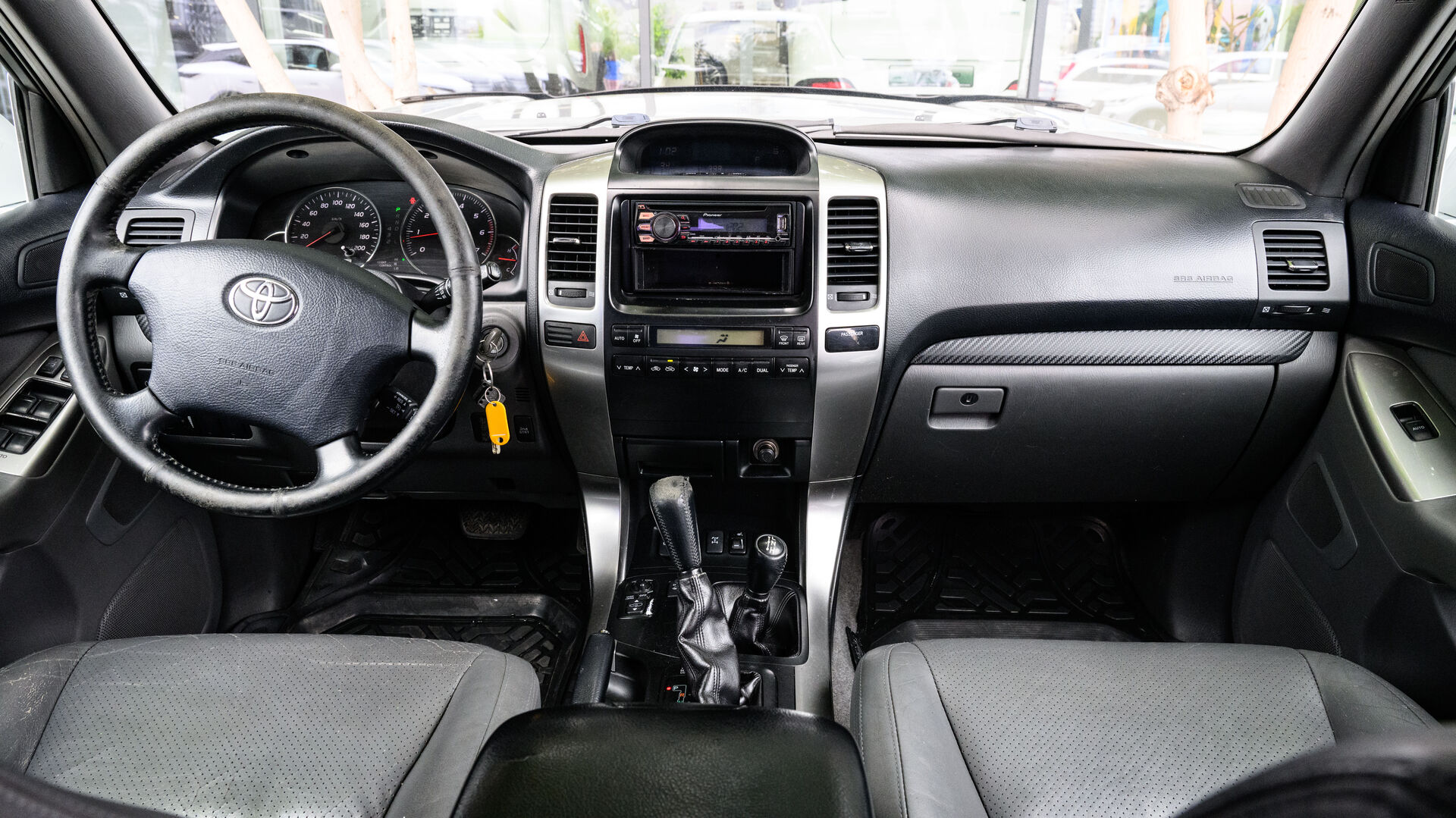 Toyota Land Cruiser Prado, 120 Series Рестайлинг 5-speed 4.0 AT (249 л.с.) 4WD 2007