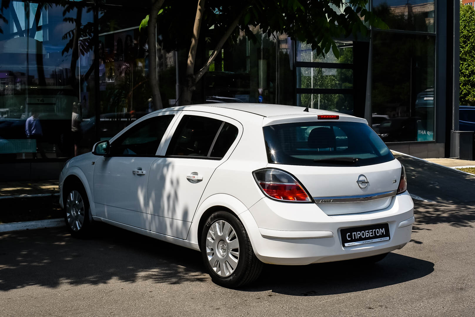 Opel Astra, H Рестайлинг 1.8 AT (140 л.с.) 2012