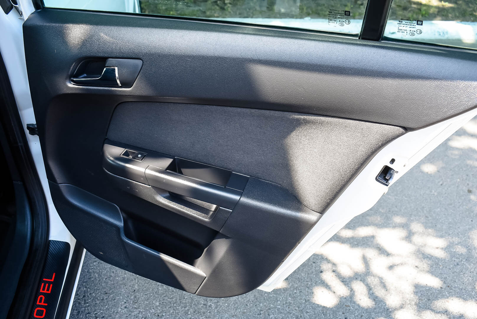 Opel Astra, H Рестайлинг 1.8 AT (140 л.с.) 2012