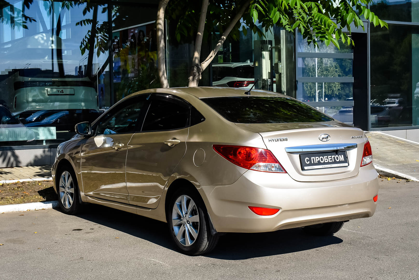 Hyundai Solaris, I 1.6 AT (123 л.с.) 2013