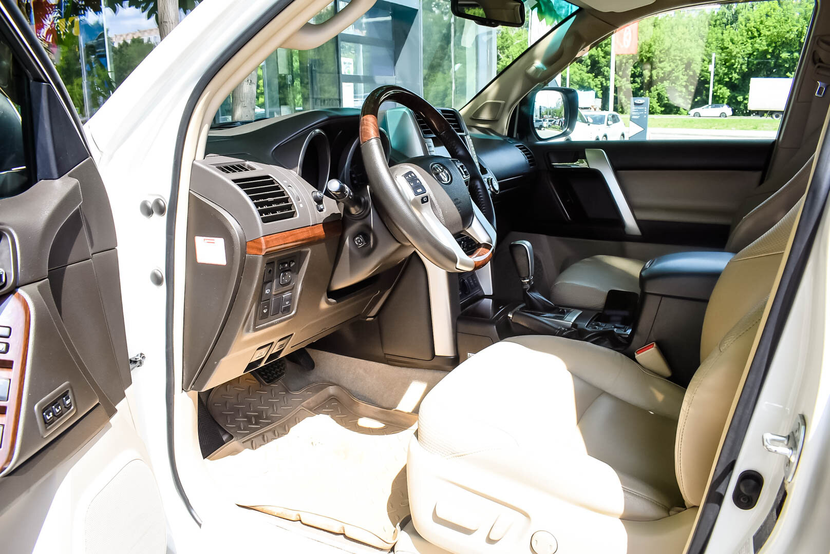 Toyota Land Cruiser Prado, 150 Series 4.0 AT (282 л.с.) 4WD 2009