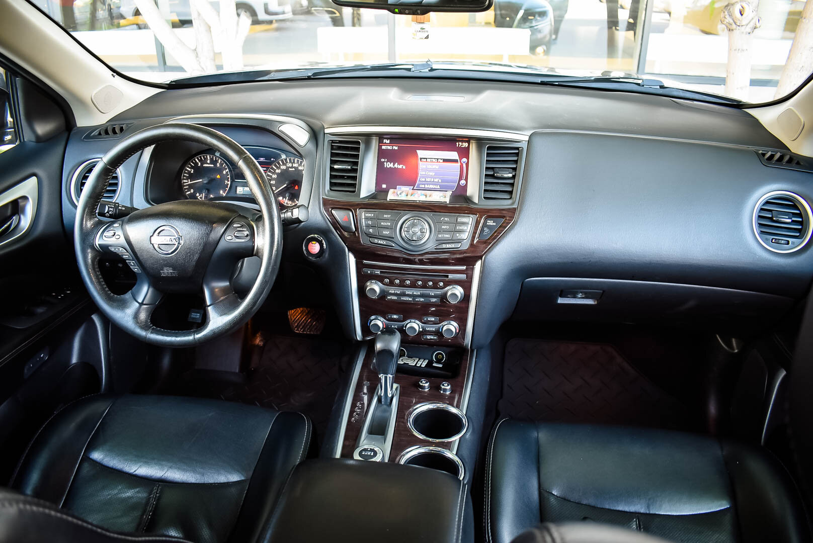 Nissan Pathfinder, IV 3.5 CVT (249 л.с.) 4WD 2014