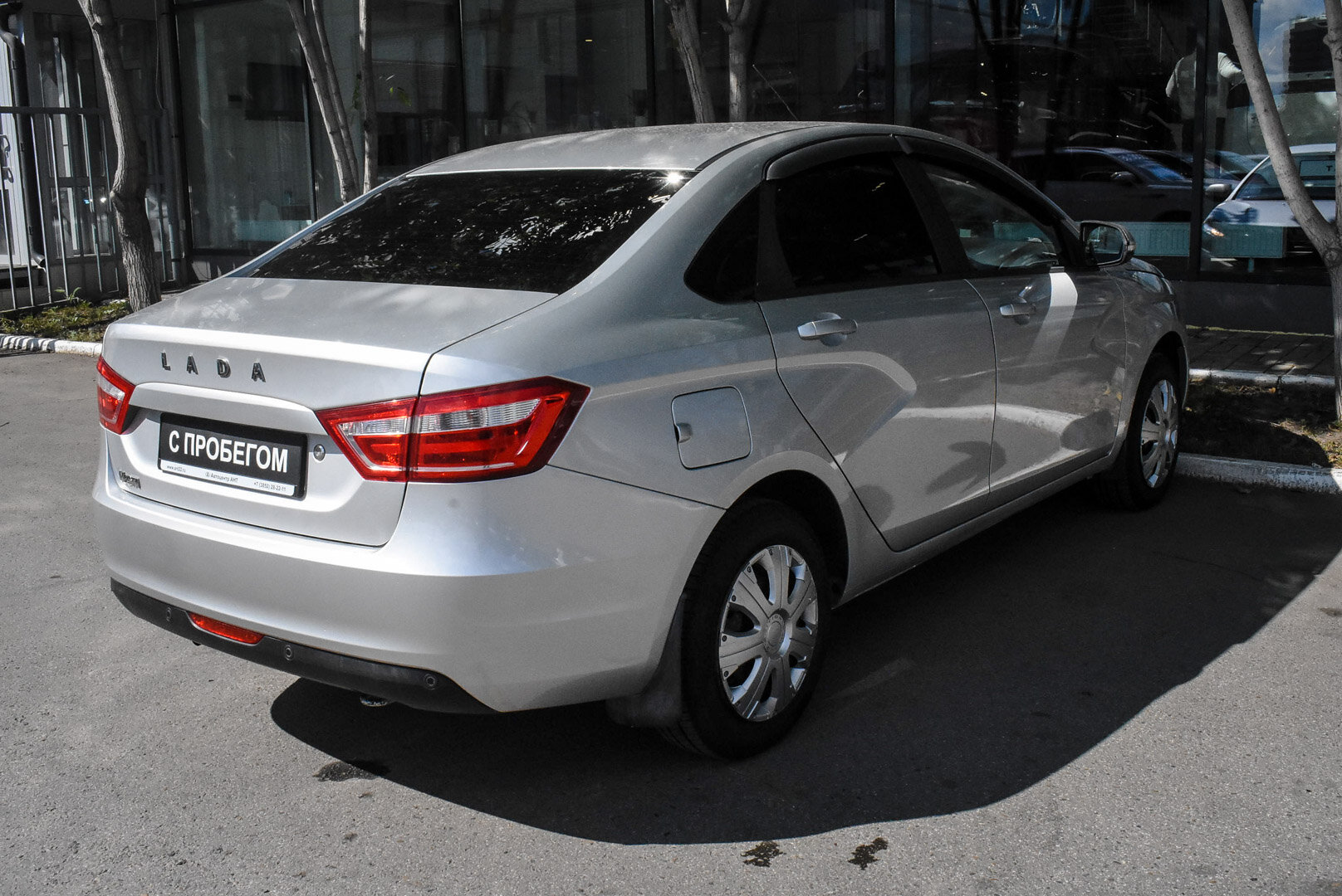 Lada (ВАЗ) Vesta, I 1.6 AMT (106 л.с.) 2016