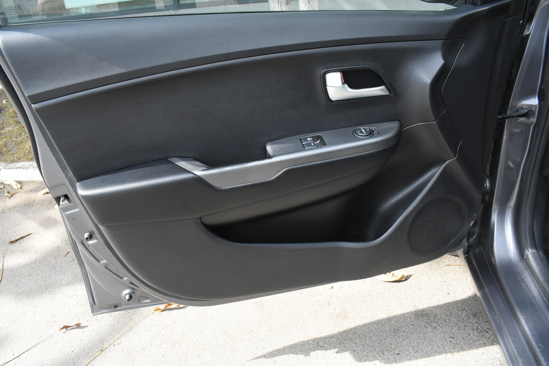 Kia Rio, III Рестайлинг 1.4 AT (107 л.с.) 2016
