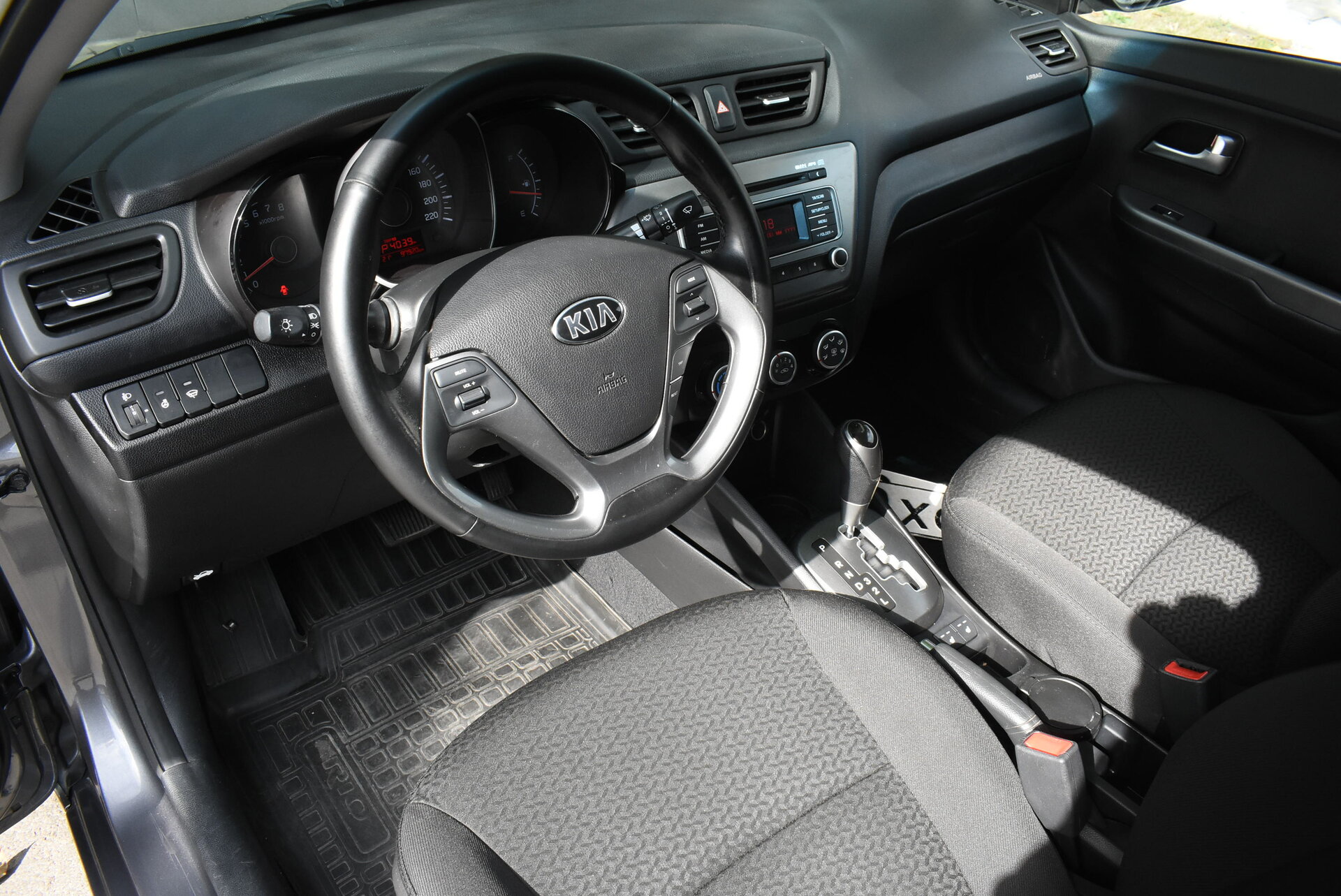 Kia Rio, III Рестайлинг 1.4 AT (107 л.с.) 2016