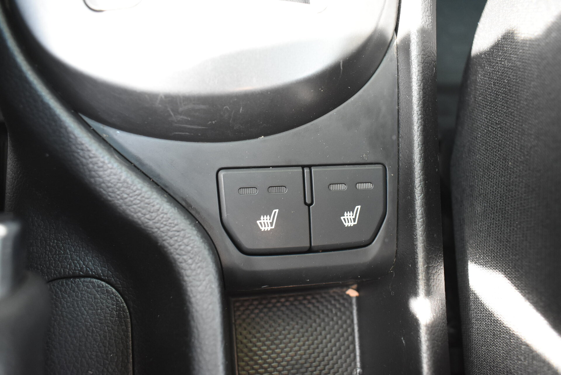 Kia Rio, III Рестайлинг 1.4 AT (107 л.с.) 2016