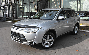 Mitsubishi Outlander, III Рестайлинг 2.4 CVT (167 л.с.) 4WD