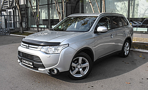 Mitsubishi Outlander, III Рестайлинг 2.4 CVT (167 л.с.) 4WD