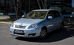 Toyota Corolla, IX (E120, E130) Рестайлинг 1.6 AT (110 л.с.)
