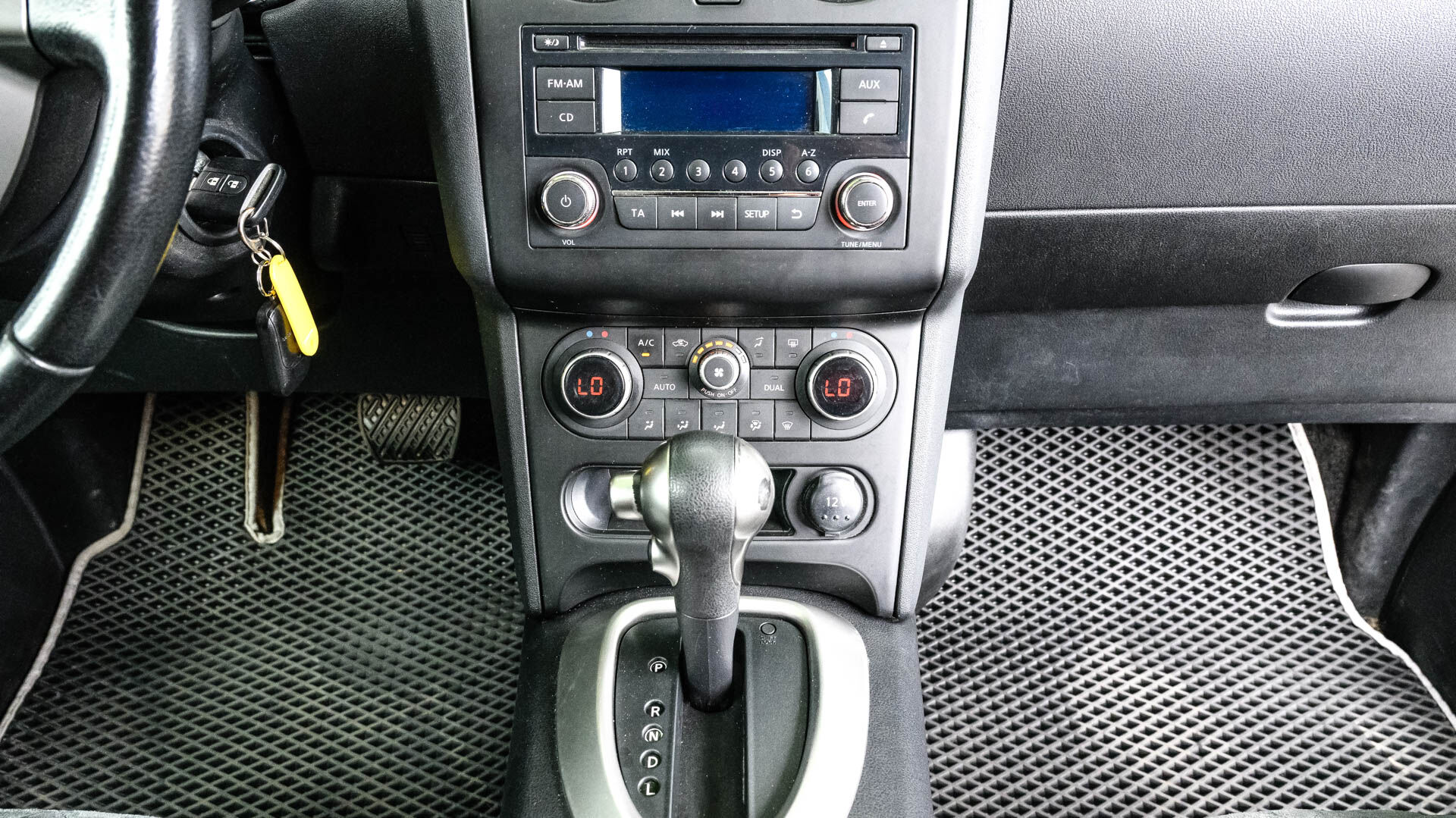 Nissan Qashqai, I Рестайлинг 1.6 CVT (117 л.с.) 2012