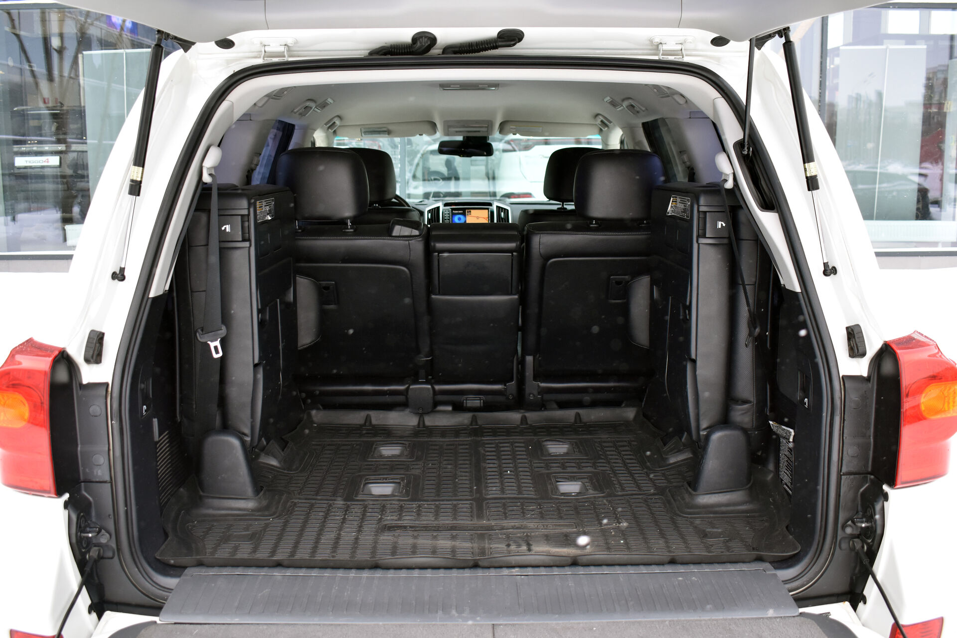 Toyota Land Cruiser, 70 Series Рестайлинг 1 76 4.5d AT (202 л.с.) 4WD 2012