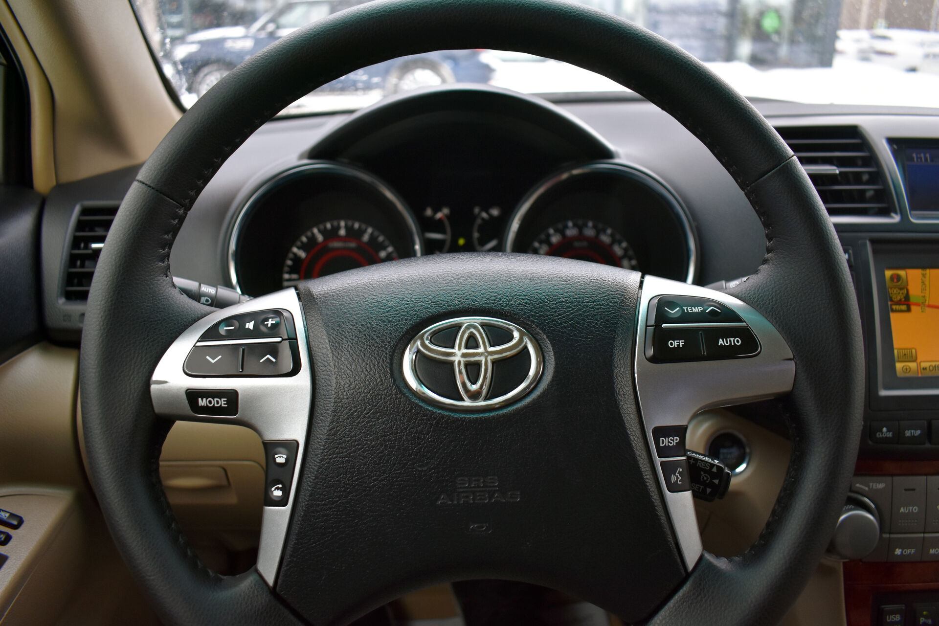 Toyota Highlander, II (XU40) Рестайлинг 3.5 AT (273 л.с.) 4WD 2012