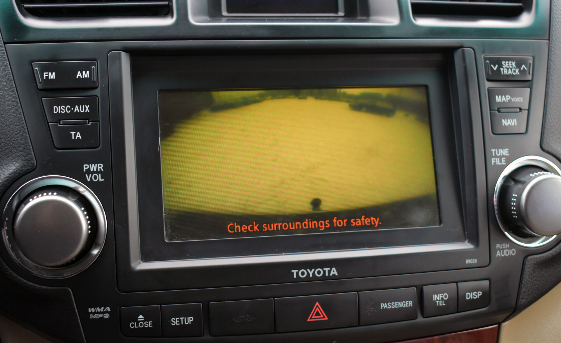 Toyota Highlander, II (XU40) Рестайлинг 3.5 AT (273 л.с.) 4WD 2012