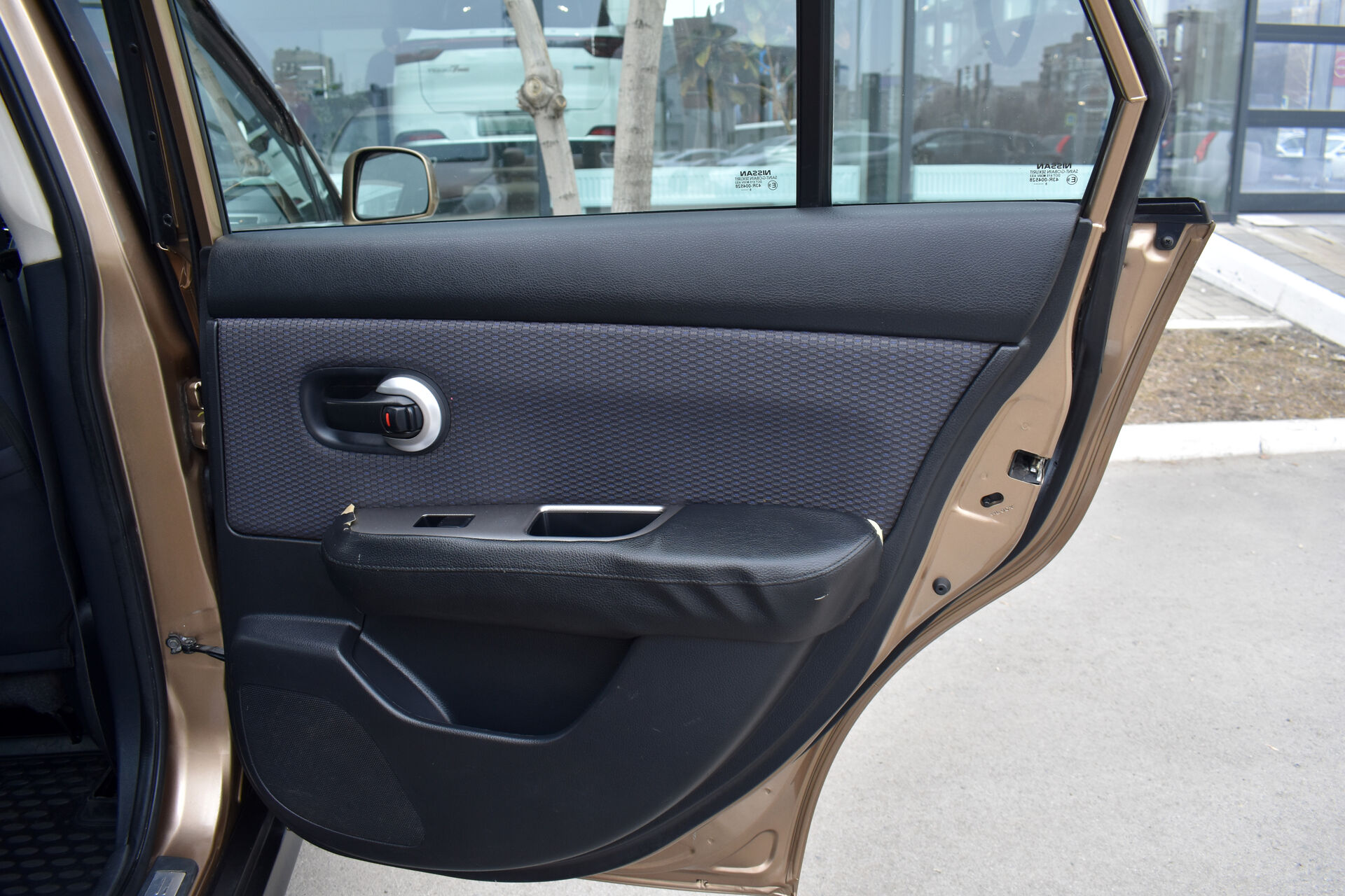 Nissan Tiida, I 1.6 AT (110 л.с.) 2008