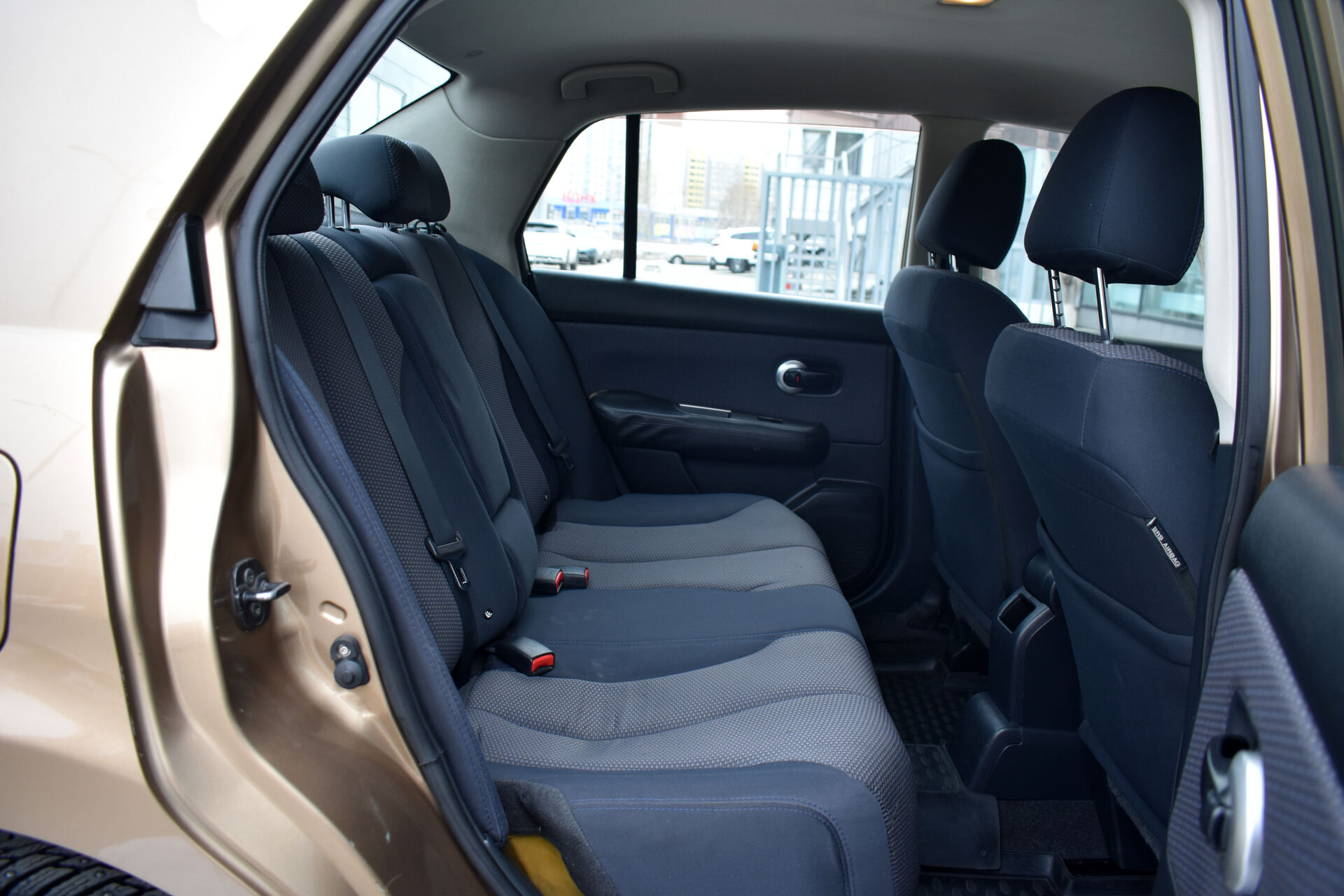 Nissan Tiida, I 1.6 AT (110 л.с.) 2008