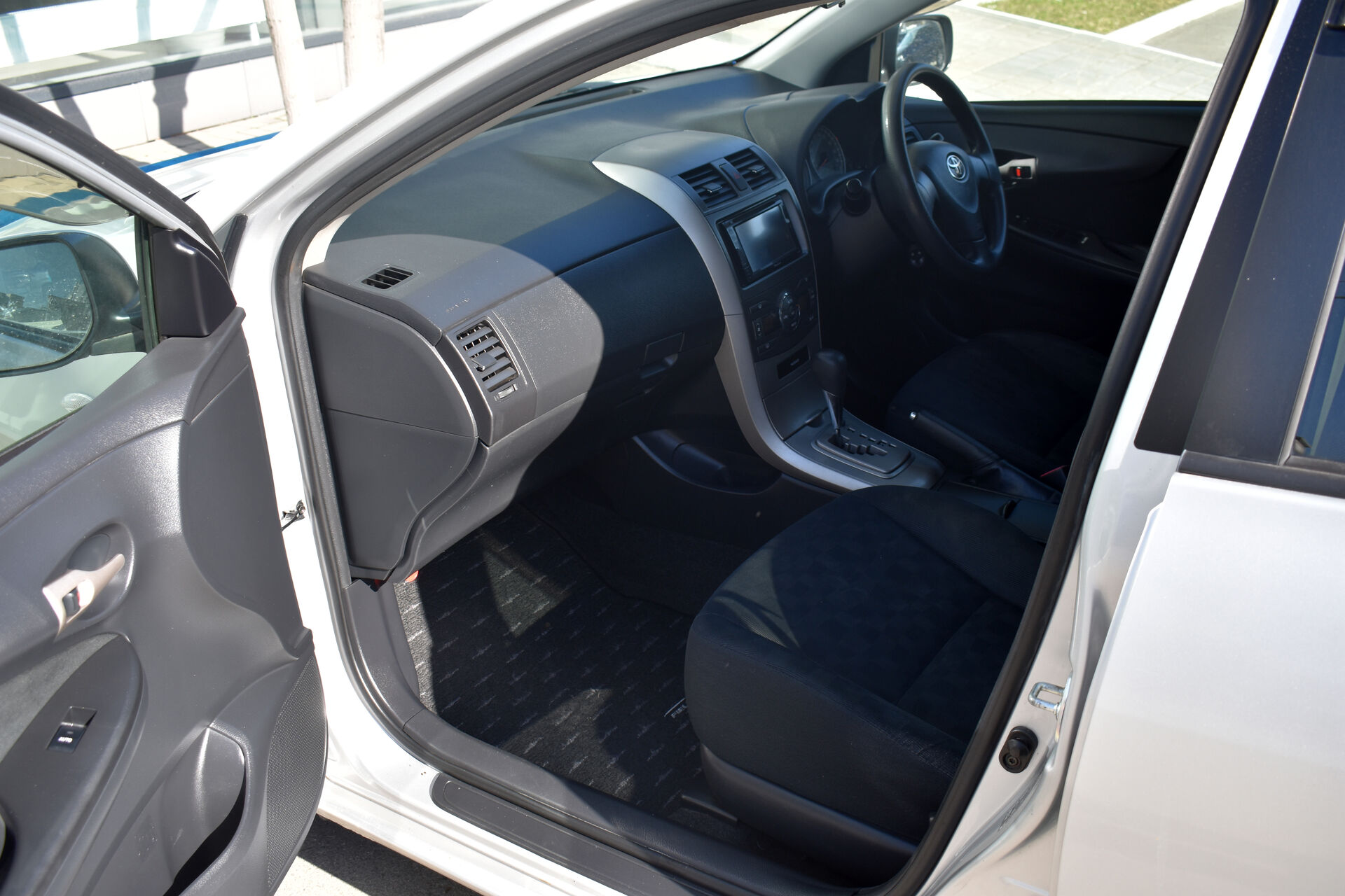 Toyota Corolla, X (E140, E150) Рестайлинг Fielder 1.5 CVT (110 л.с.) 2009