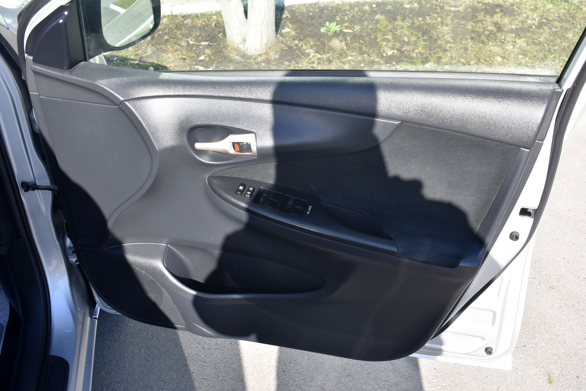 Toyota Corolla, X (E140, E150) Рестайлинг Fielder 1.5 CVT (110 л.с.) 2009