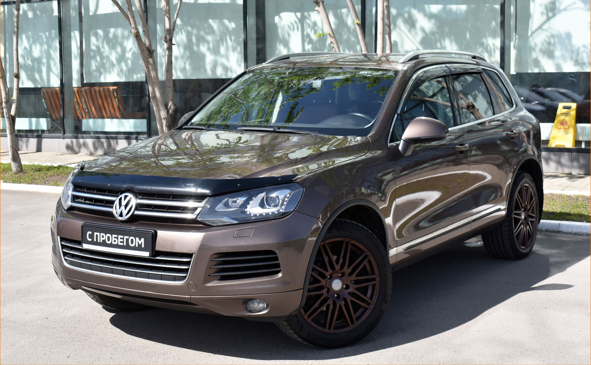 Volkswagen Touareg, II 3.6 AT (249 л.с.) 4WD 2012