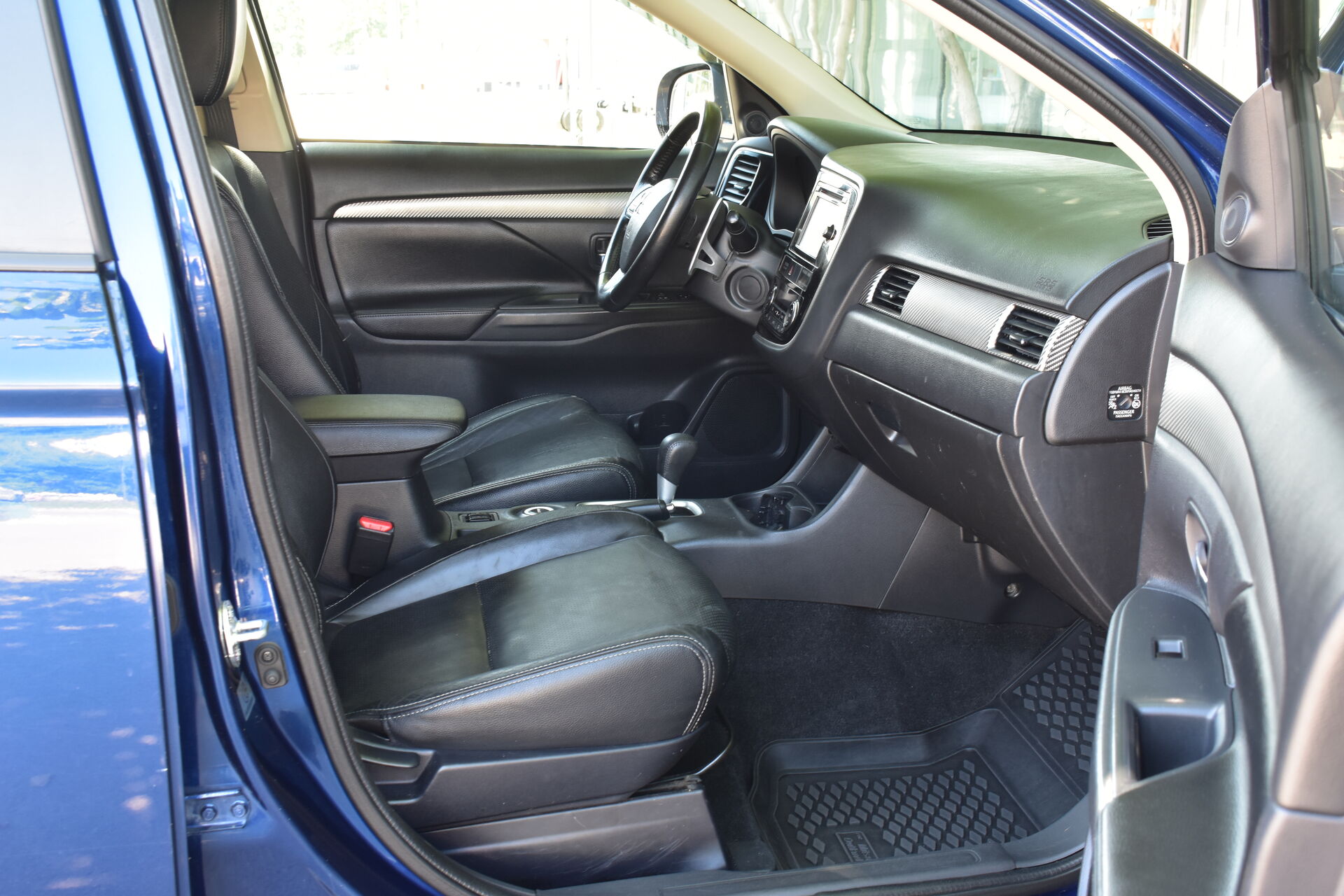 Mitsubishi Outlander, III 2.4 CVT (167 л.с.) 4WD 2013