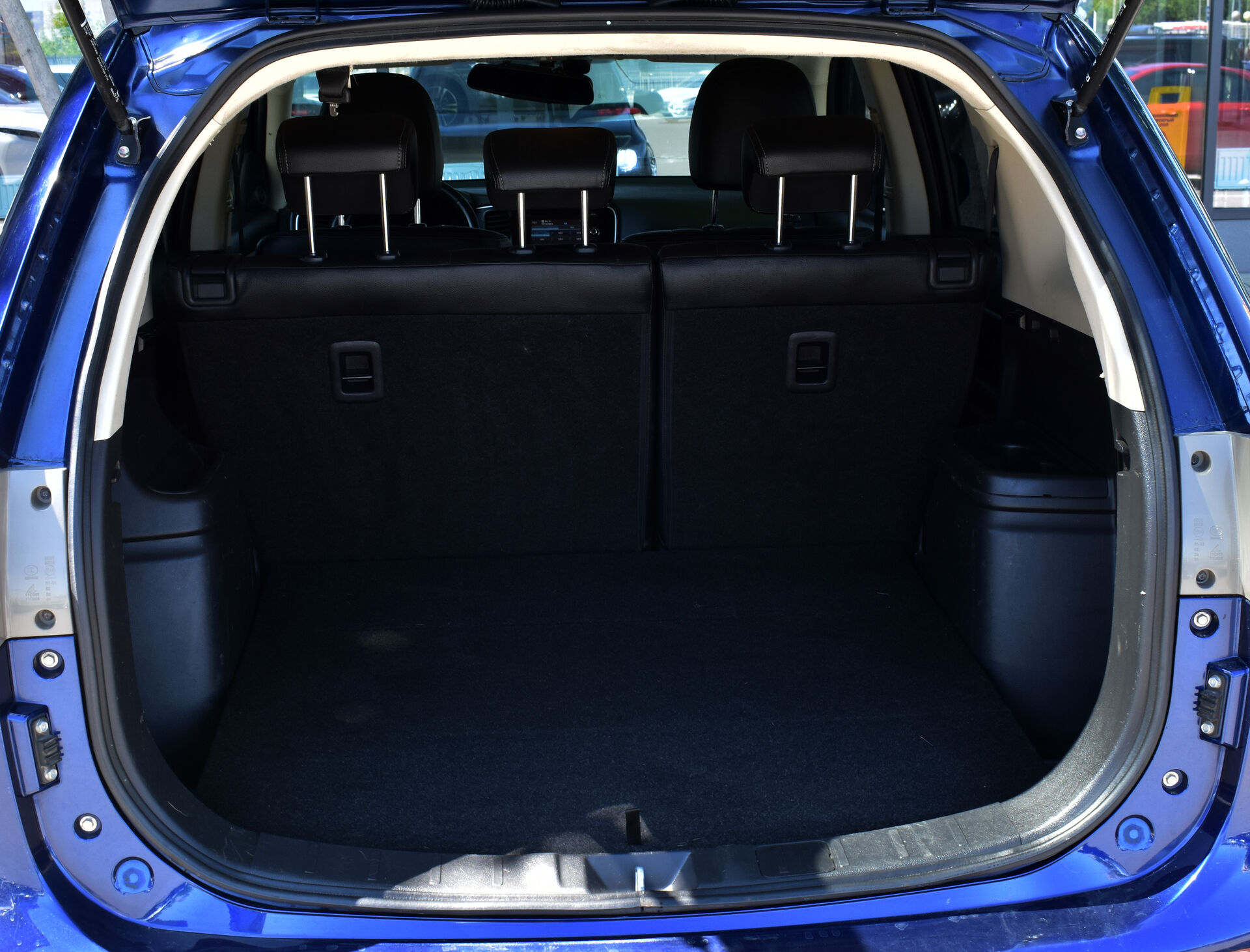 Mitsubishi Outlander, III 2.4 CVT (167 л.с.) 4WD 2013