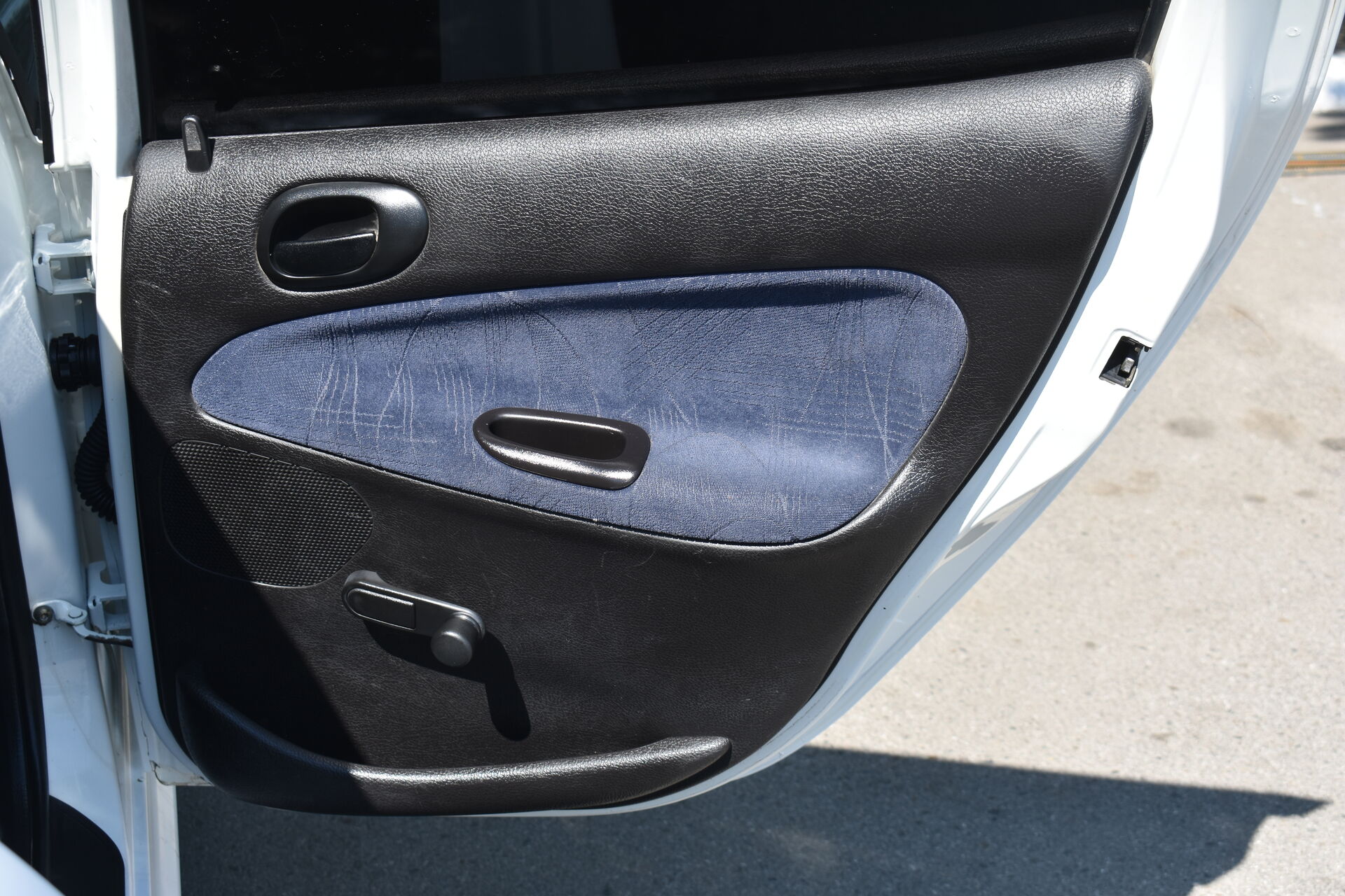 Peugeot 206, I 1.4 AT (75 л.с.) 2003