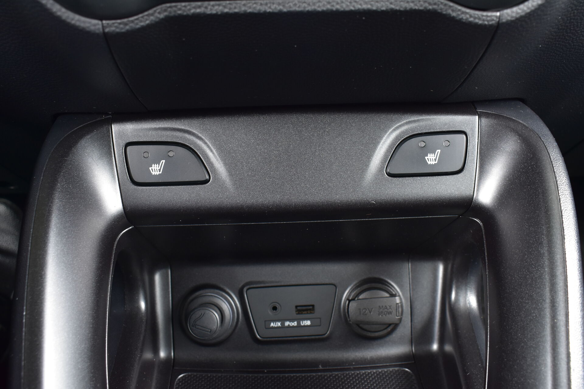 Hyundai ix35, I Рестайлинг 2.0 AT (150 л.с.) 2014