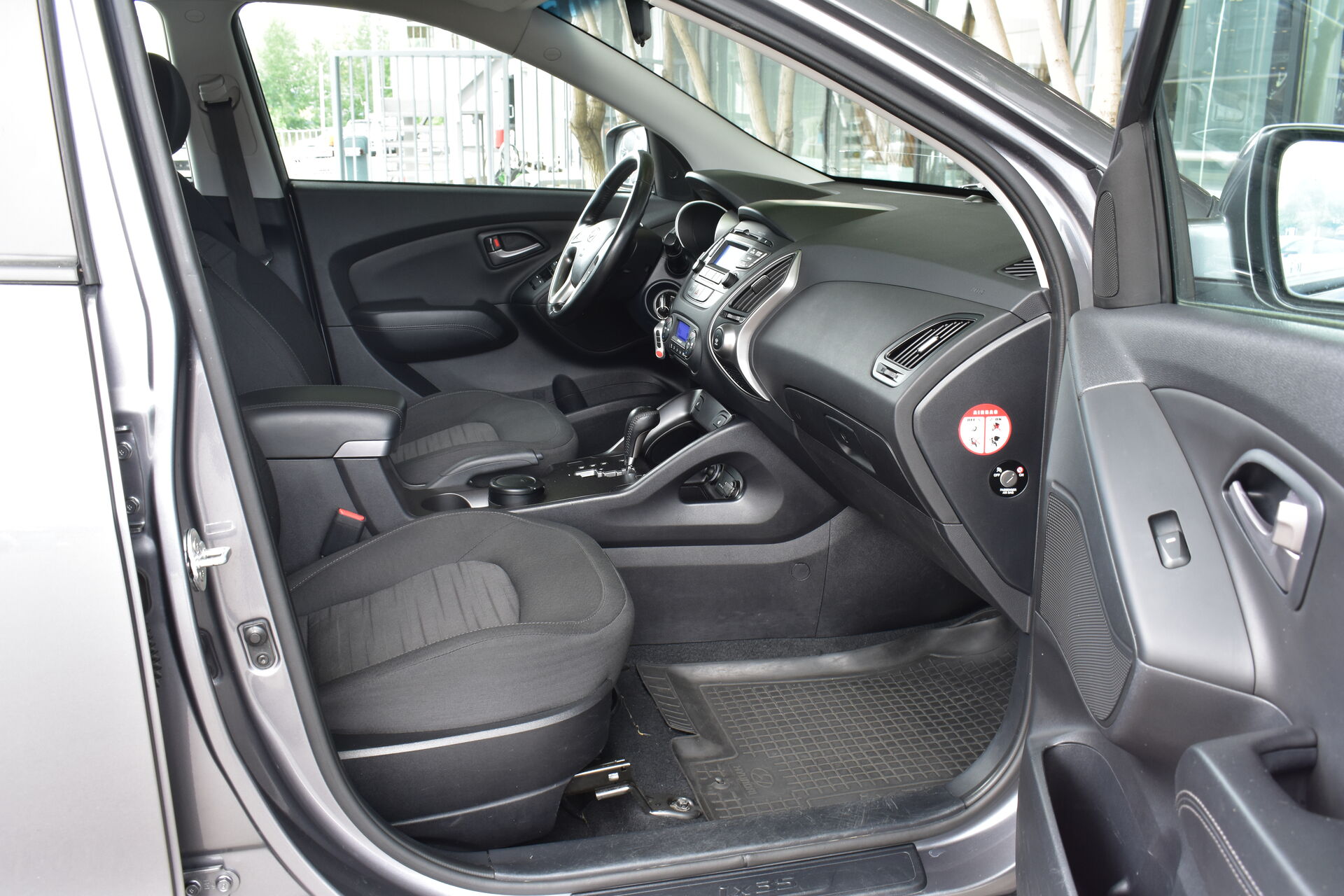 Hyundai ix35, I Рестайлинг 2.0 AT (150 л.с.) 2014
