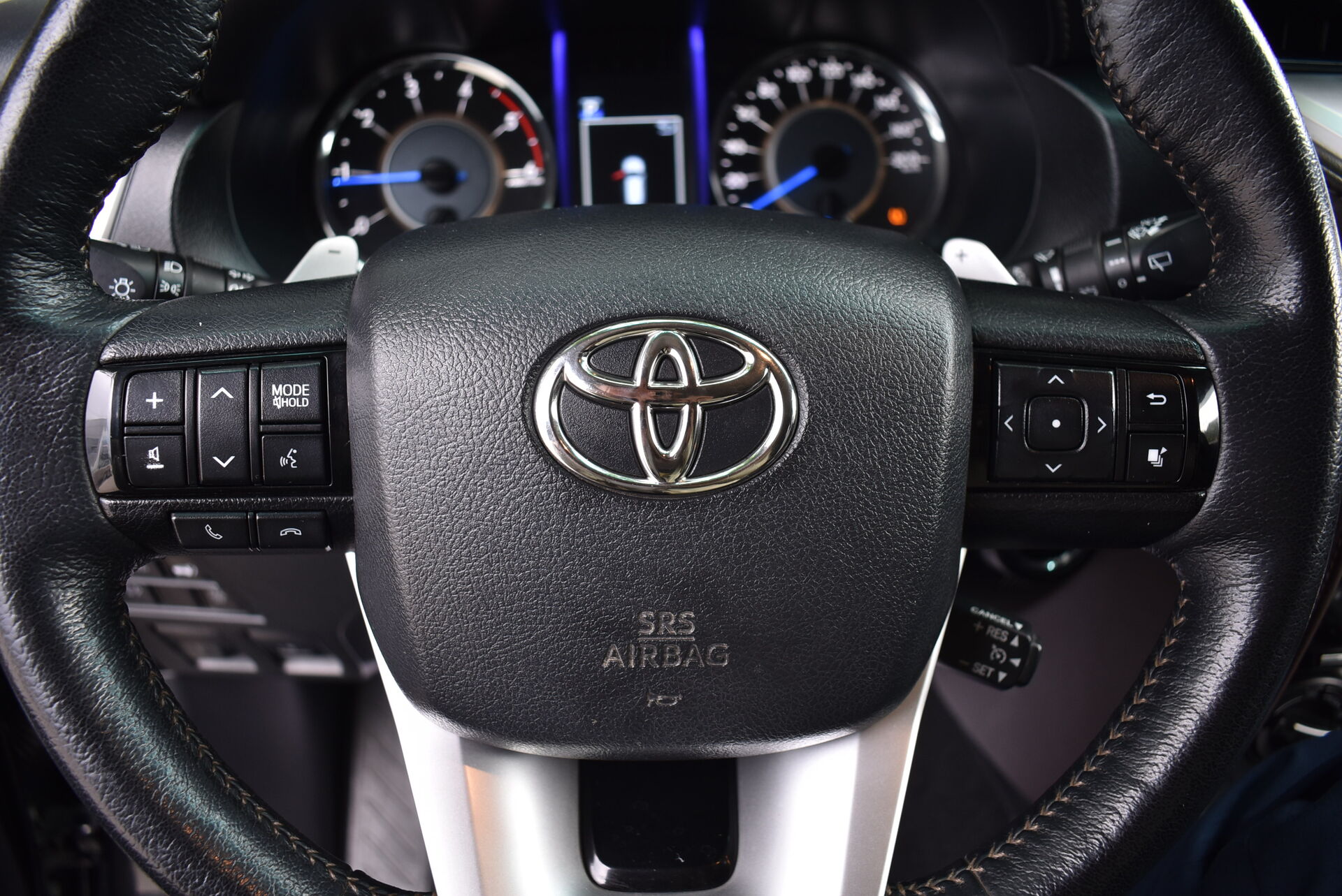 Toyota Fortuner, II 2.8d AT (177 л.с.) 4WD 2019