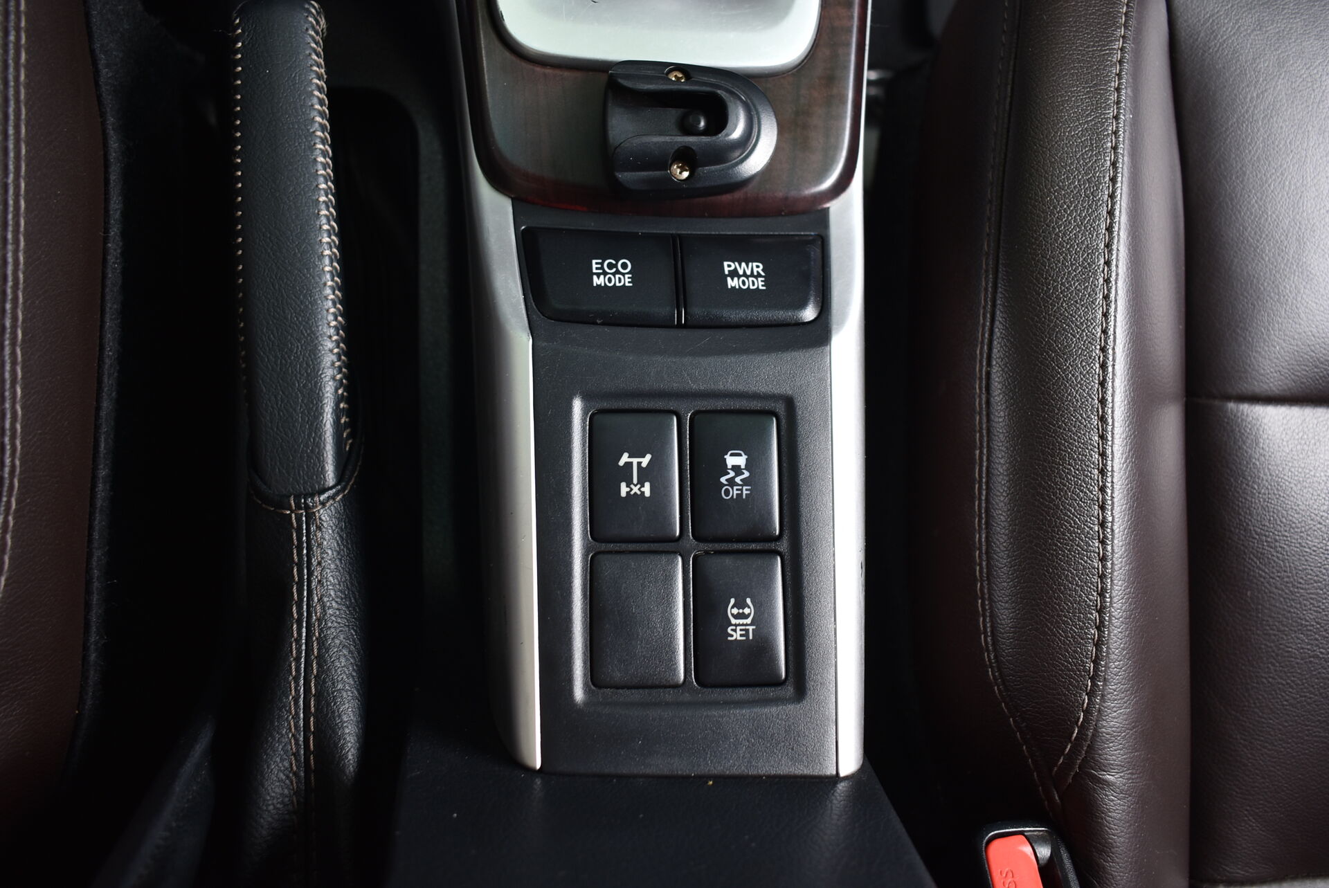 Toyota Fortuner, II 2.8d AT (177 л.с.) 4WD 2019