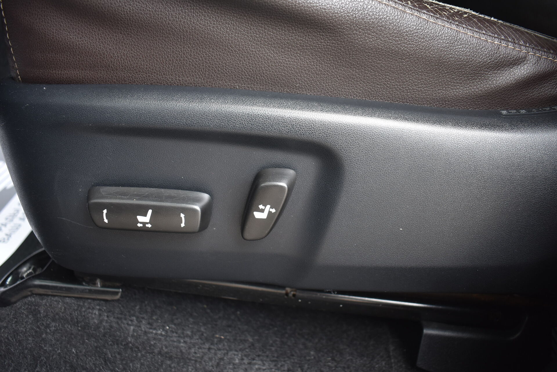 Toyota Fortuner, II 2.8d AT (177 л.с.) 4WD 2019