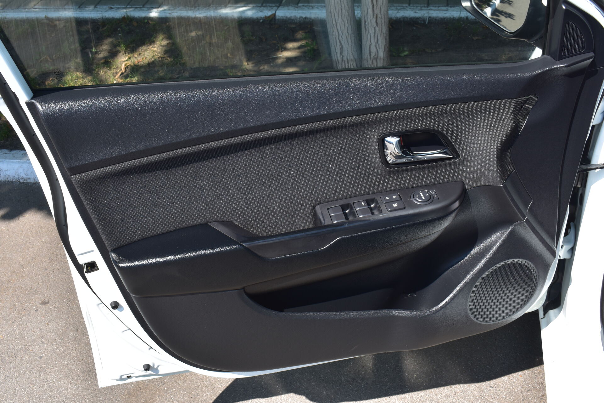 Kia Rio, III 4-speed 1.6 AT (123 л.с.) 2011