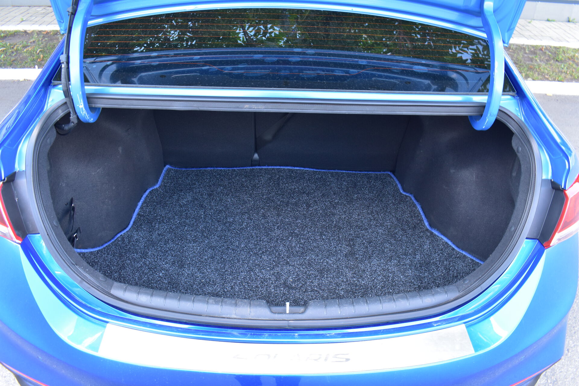 Hyundai Solaris, II 1.6 AT (123 л.с.) 2018