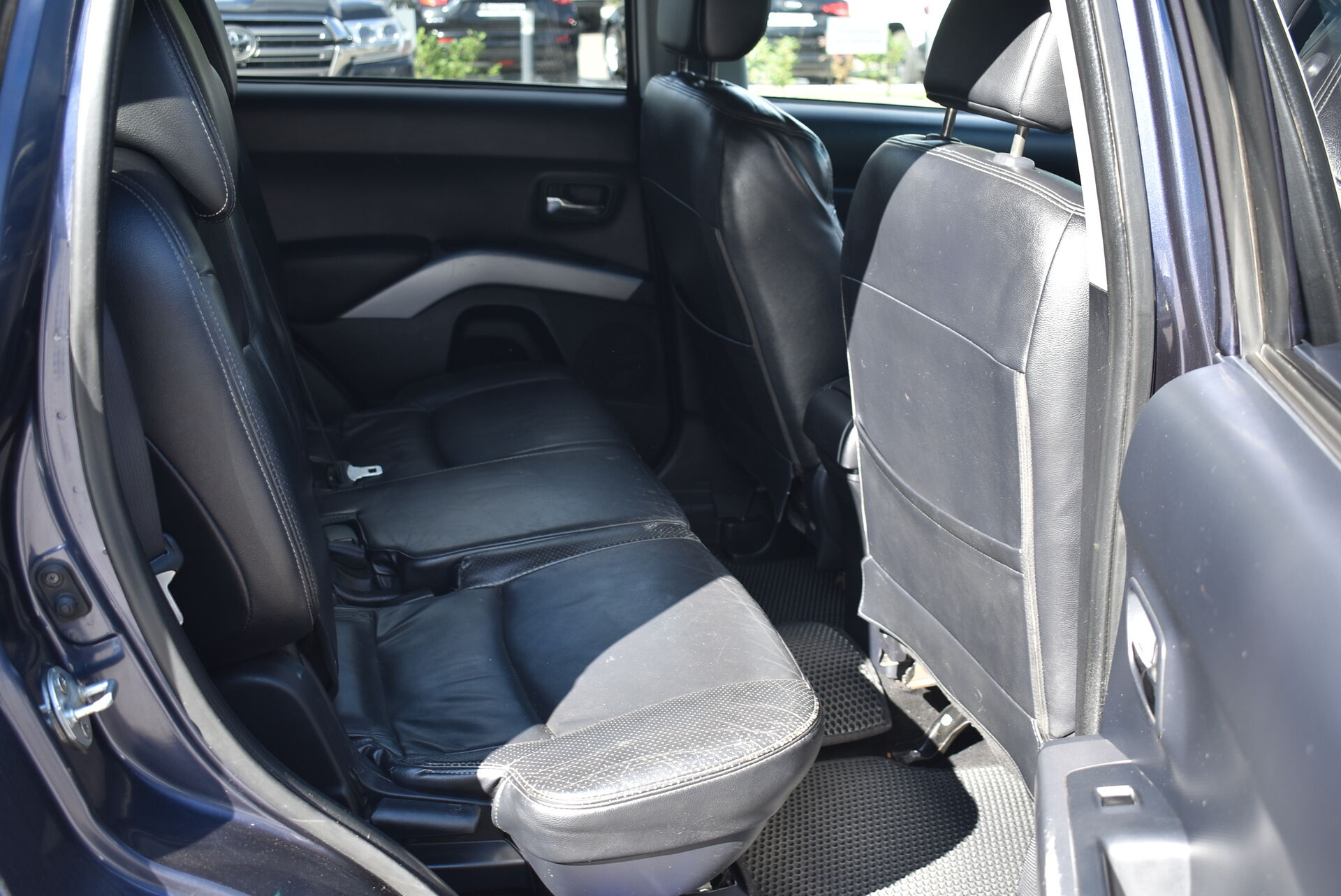 Mitsubishi Outlander, II 2.4 CVT (170 л.с.) 4WD 2007