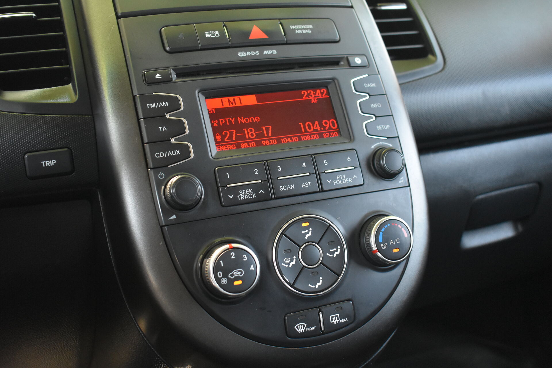 Kia Soul, I Рестайлинг 1.6 AT (129 л.с.) 2013