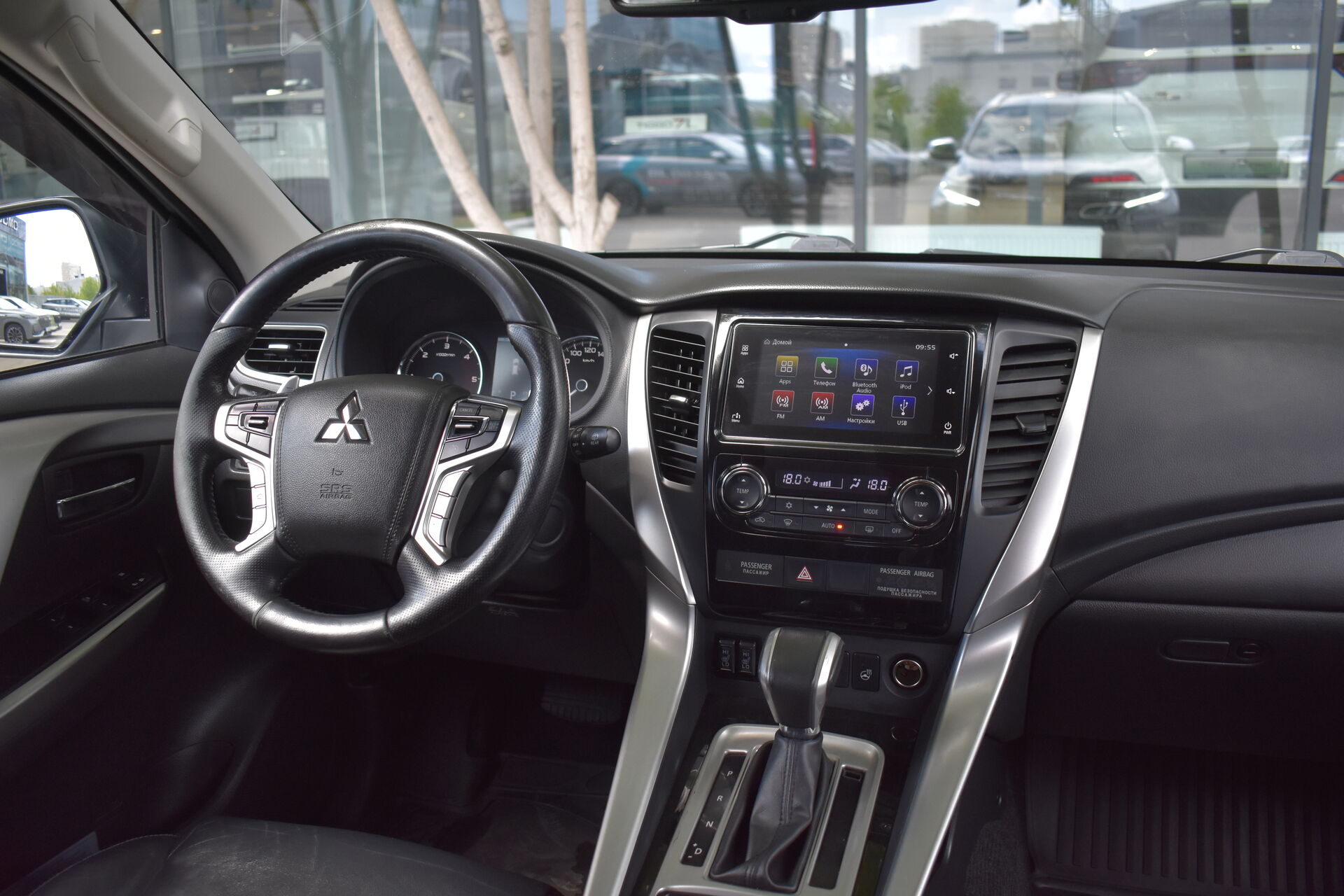 Mitsubishi Pajero Sport, III 2.4d AT (181 л.с.) 4WD 2017