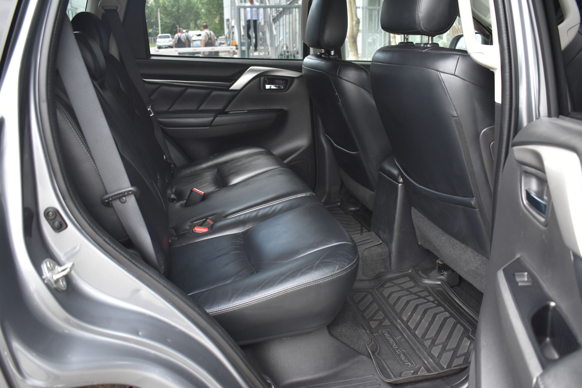 Mitsubishi Pajero Sport, III 2.4d AT (181 л.с.) 4WD 2017