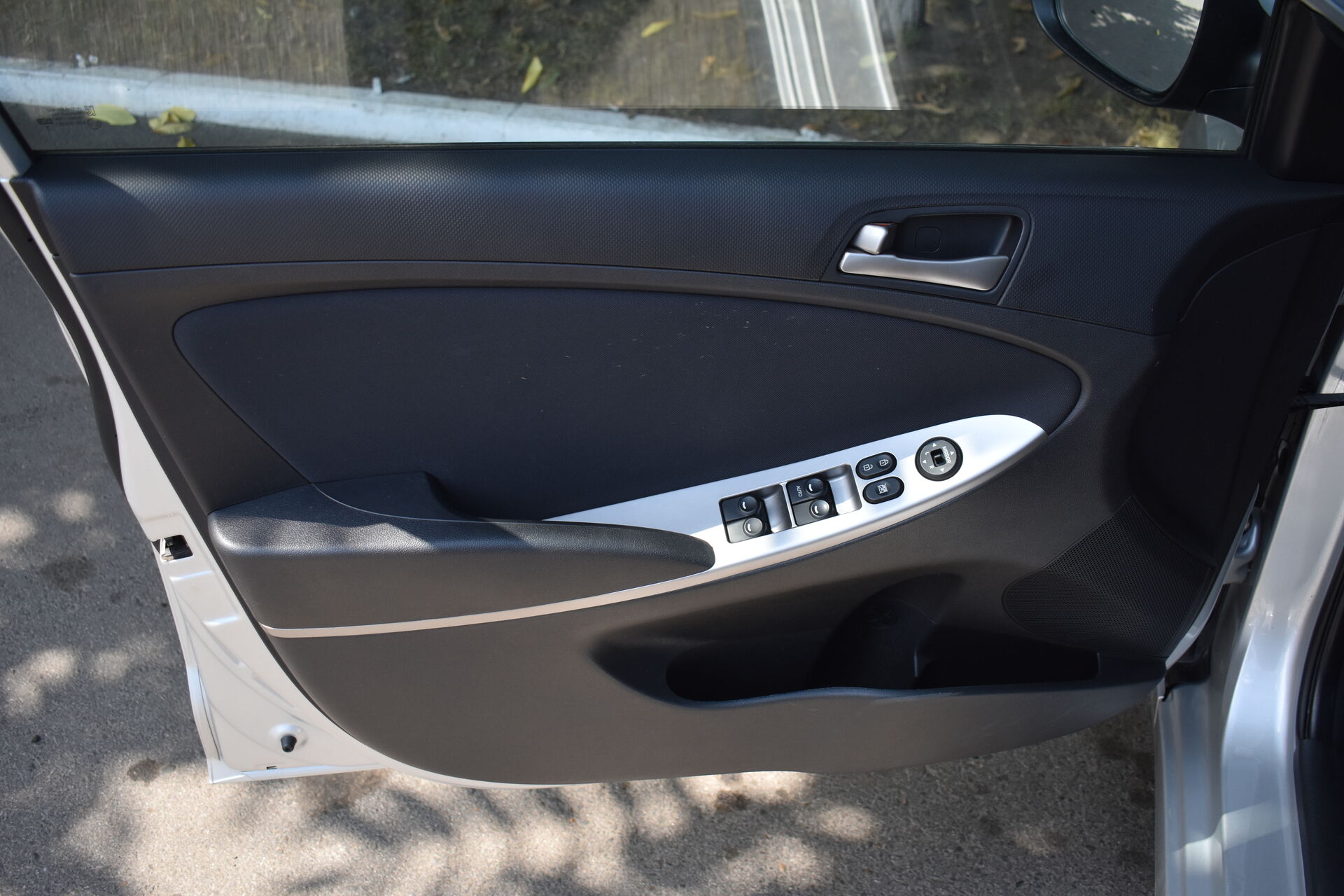 Hyundai Solaris, I Рестайлинг 1.6 AT (123 л.с.) 2016