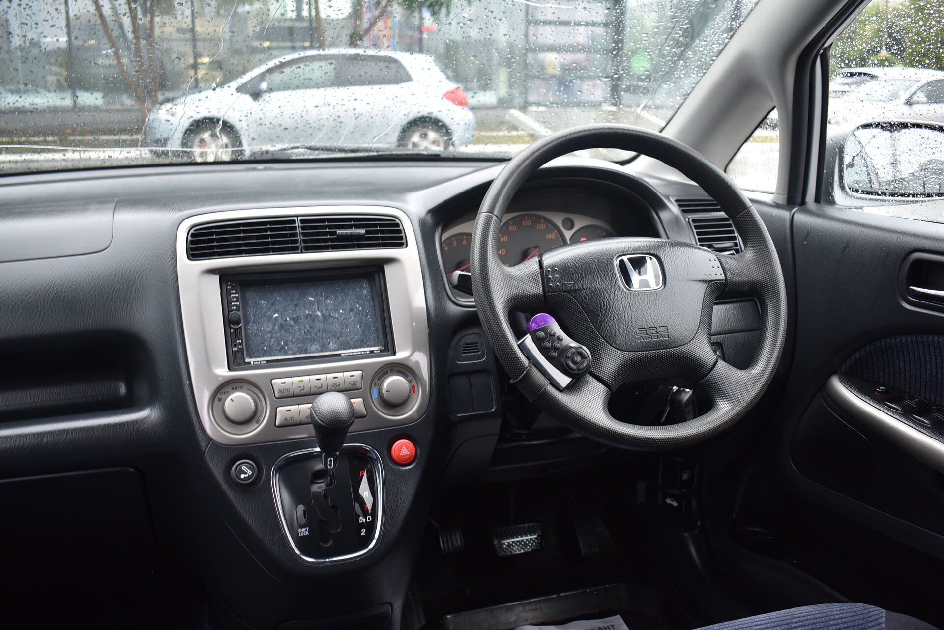 Honda Stream, I 1.7 AT (130 л.с.) 2001