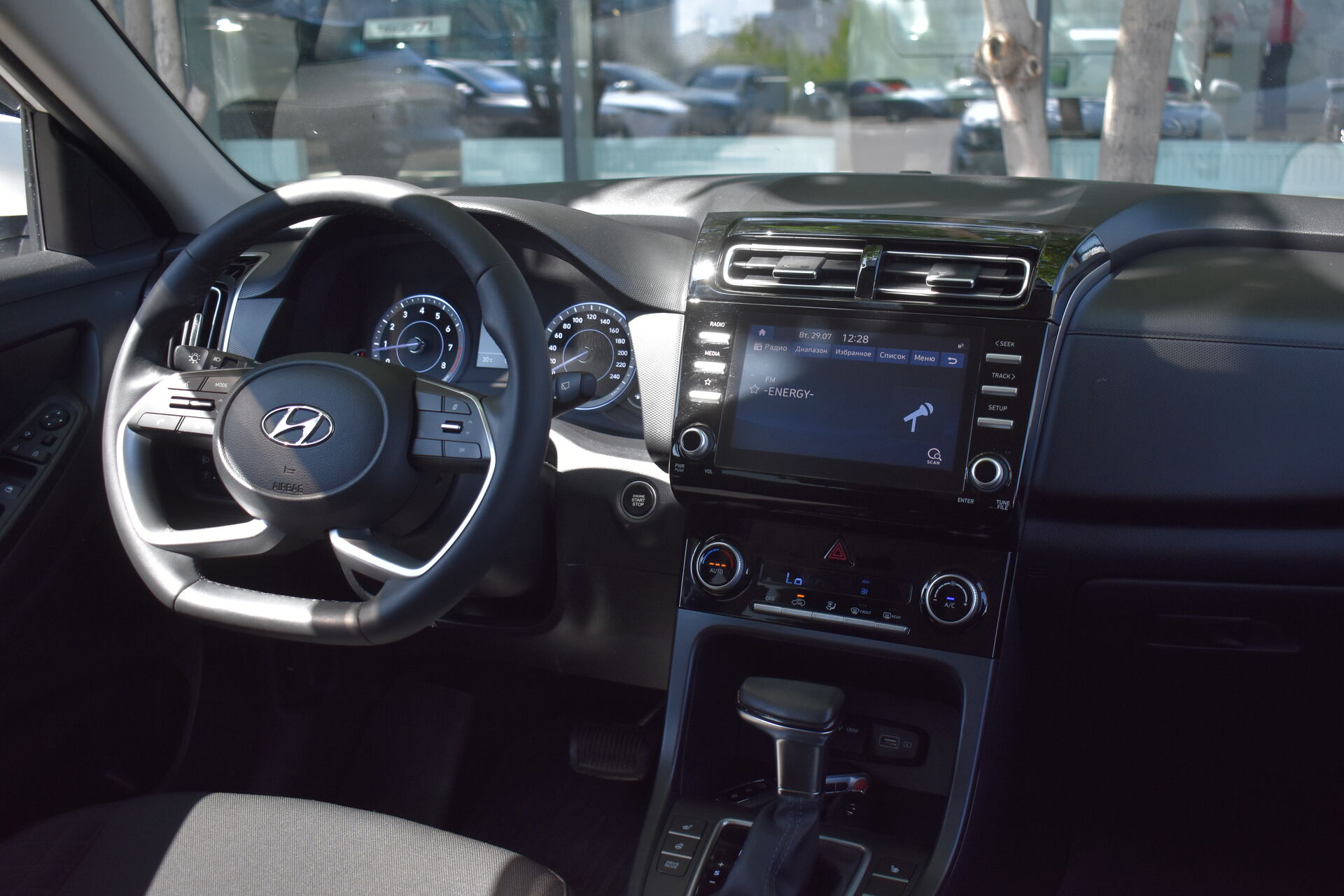 Hyundai Creta, II 1.6 AT (123 л.с.) 2021