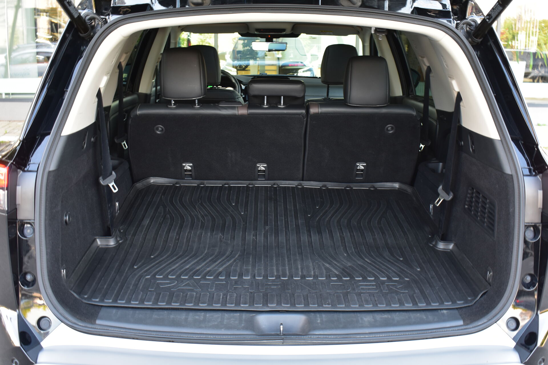 Nissan Pathfinder, V 3.5 AT (275 л.с.) 4WD 2021