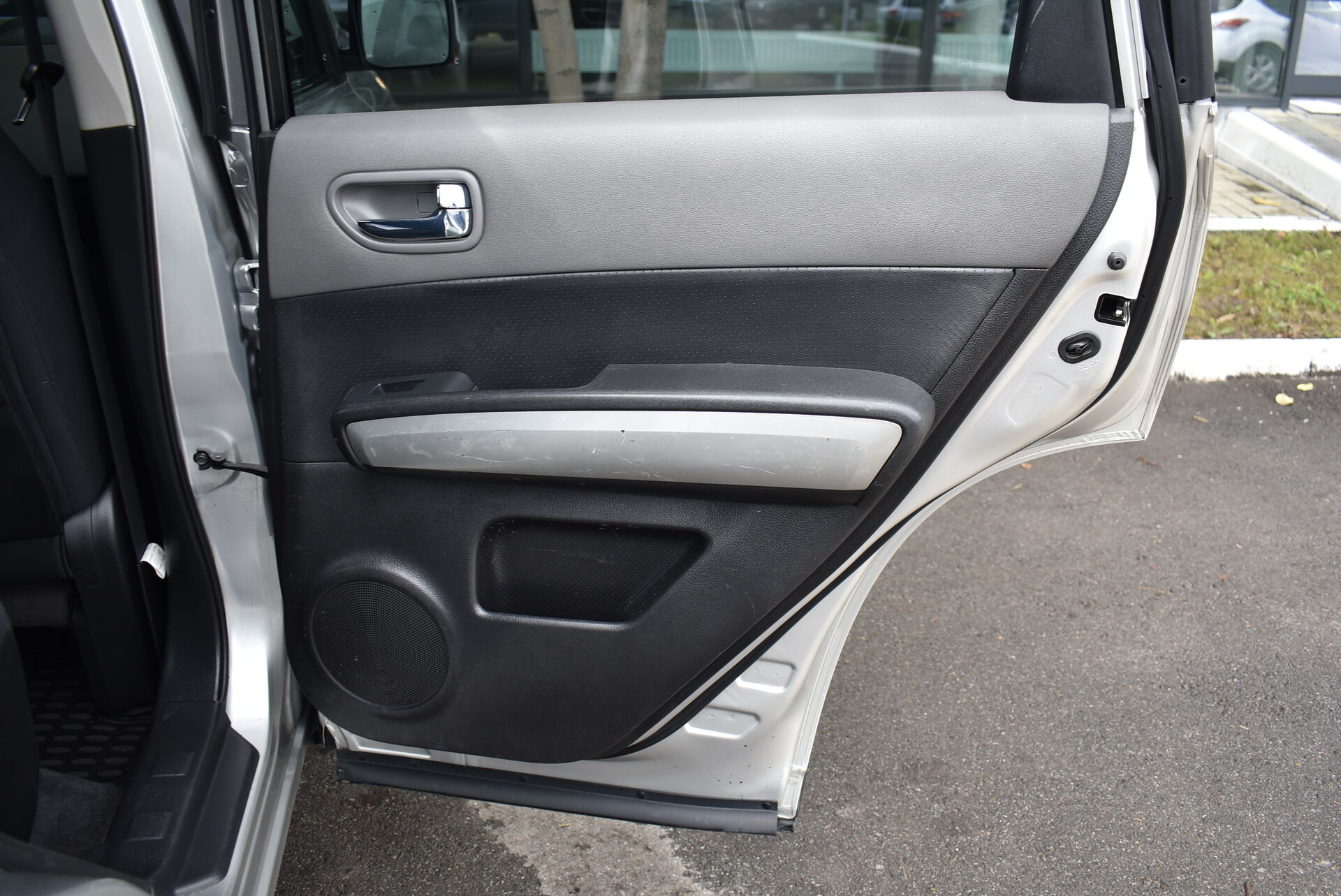 Nissan X-Trail, II 2.0 MT (141 л.с.) 4WD 2008