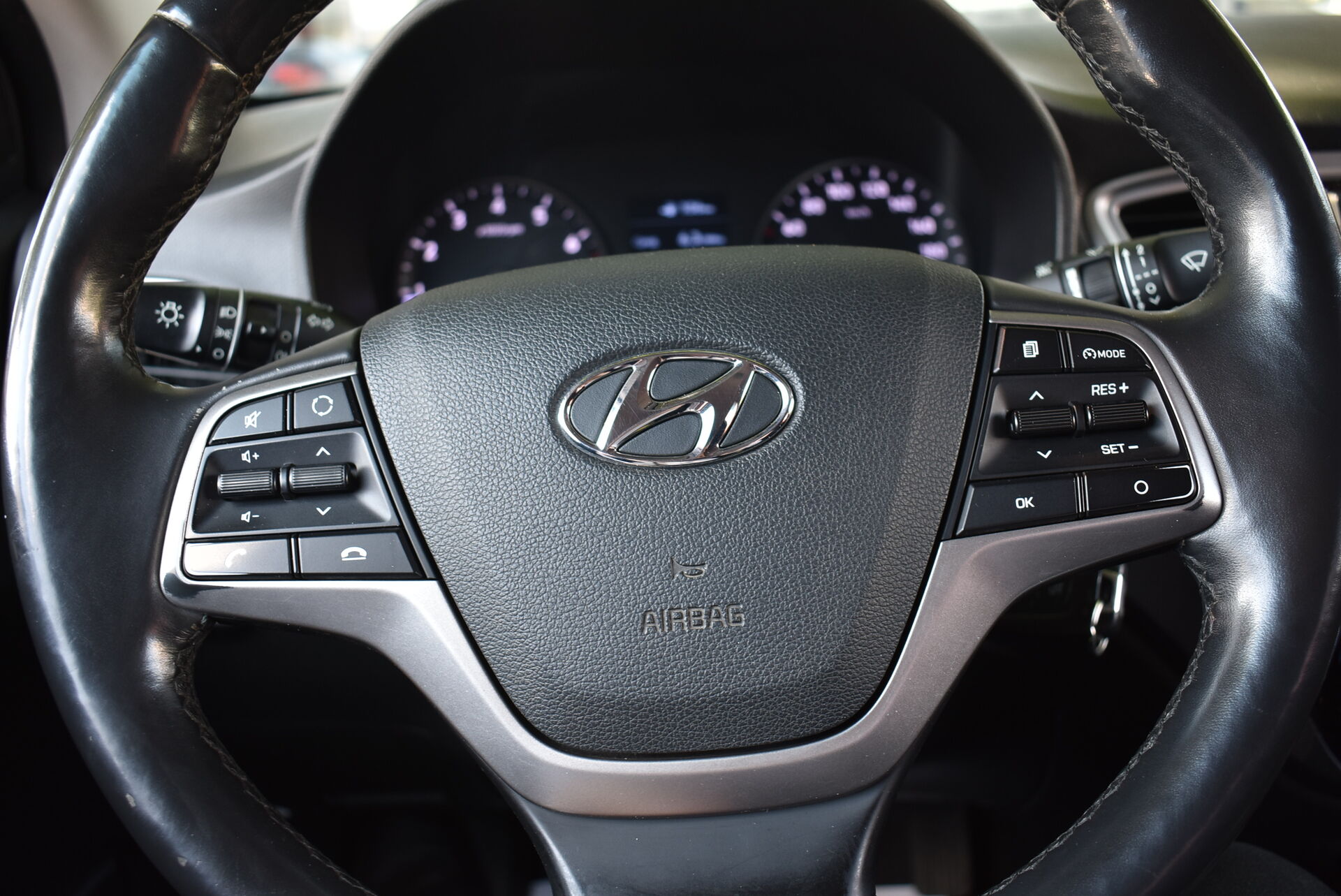 Hyundai Solaris, II 1.6 MT (123 л.с.) 2019