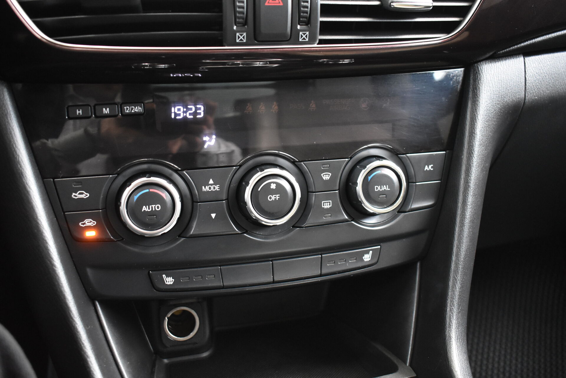 Mazda 6, III (GJ) 2.5 AT (192 л.с.) 2013