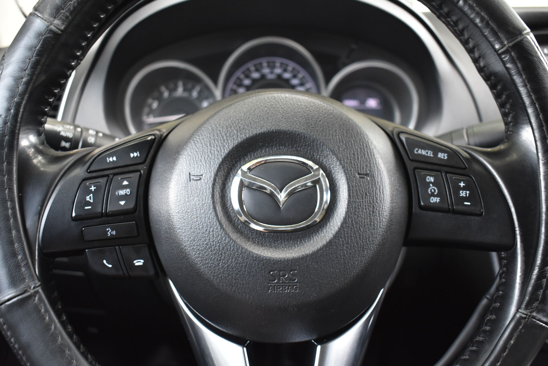 Mazda 6, III (GJ) 2.5 AT (192 л.с.) 2013