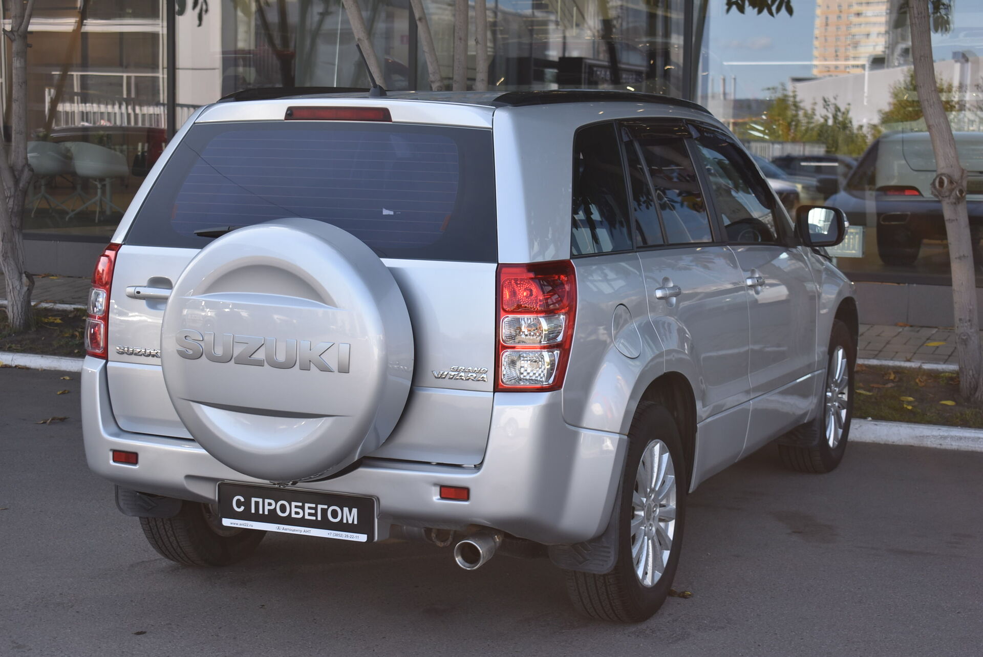 Suzuki Grand Vitara, II Рестайлинг 2.4 AT (169 л.с.) 4WD 2011