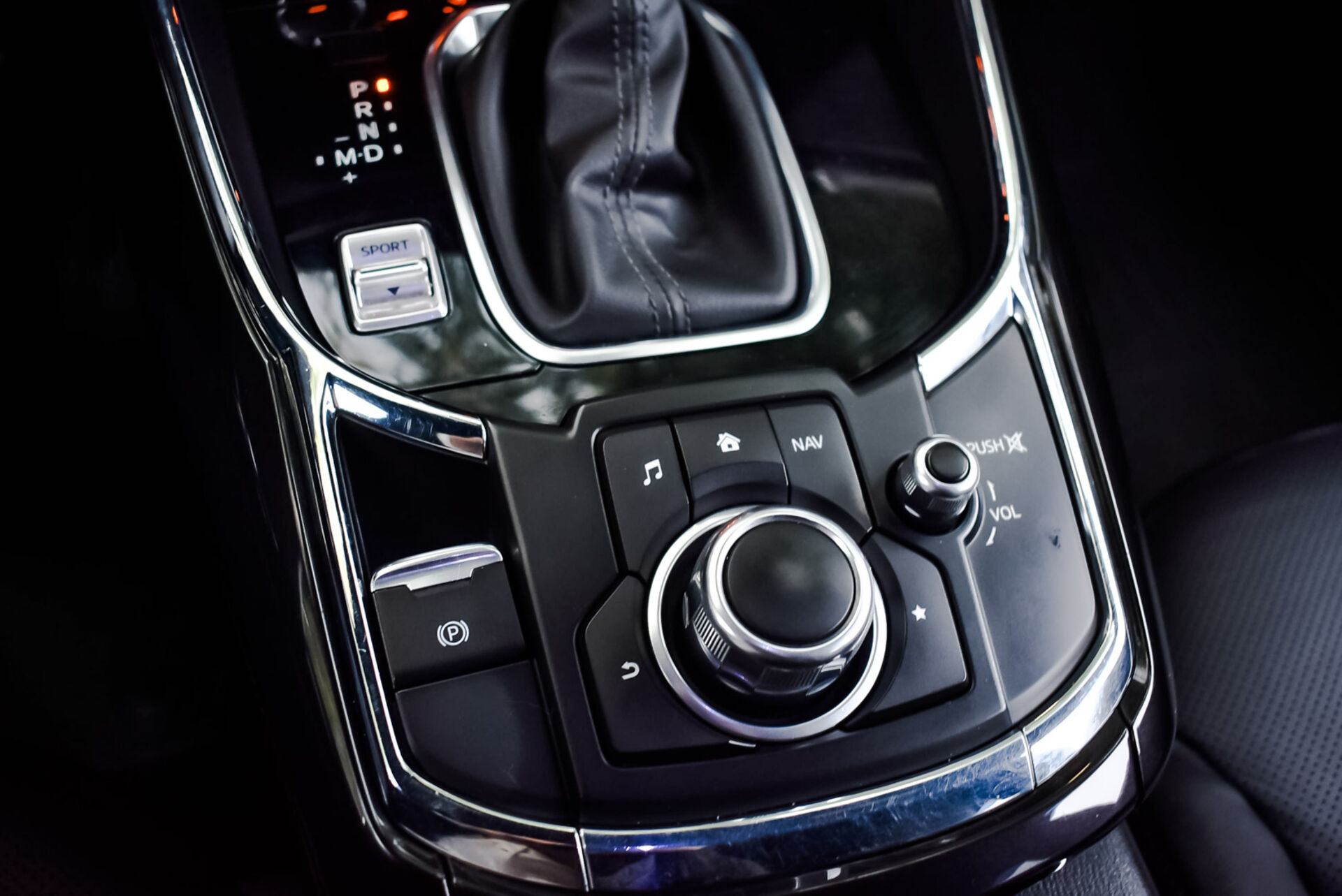 Mazda CX-9, II 2.5 AT (231 л.с.) 4WD 2018