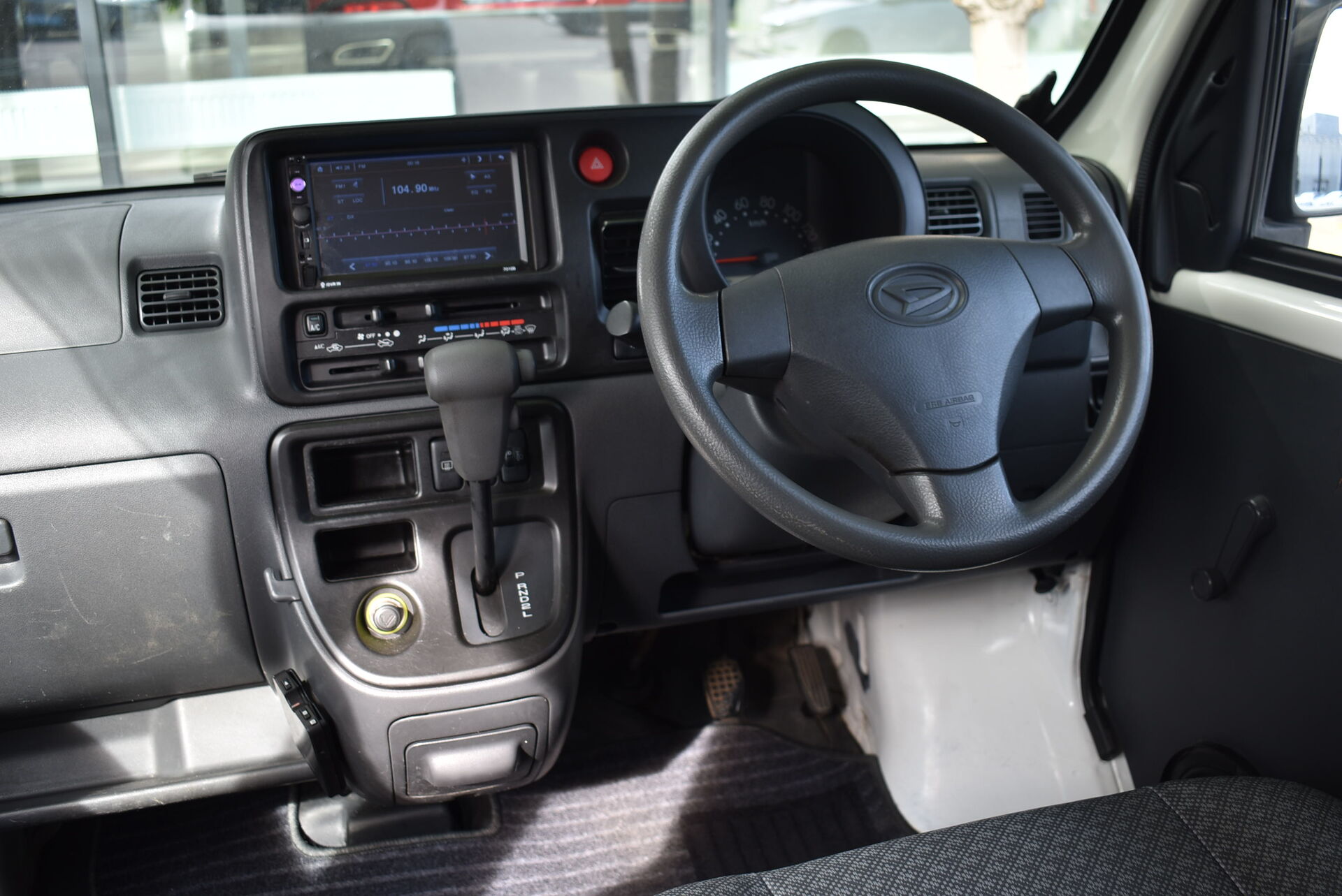 Daihatsu Hijet, X 0.7 AT (53 л.с.) 4WD 2017