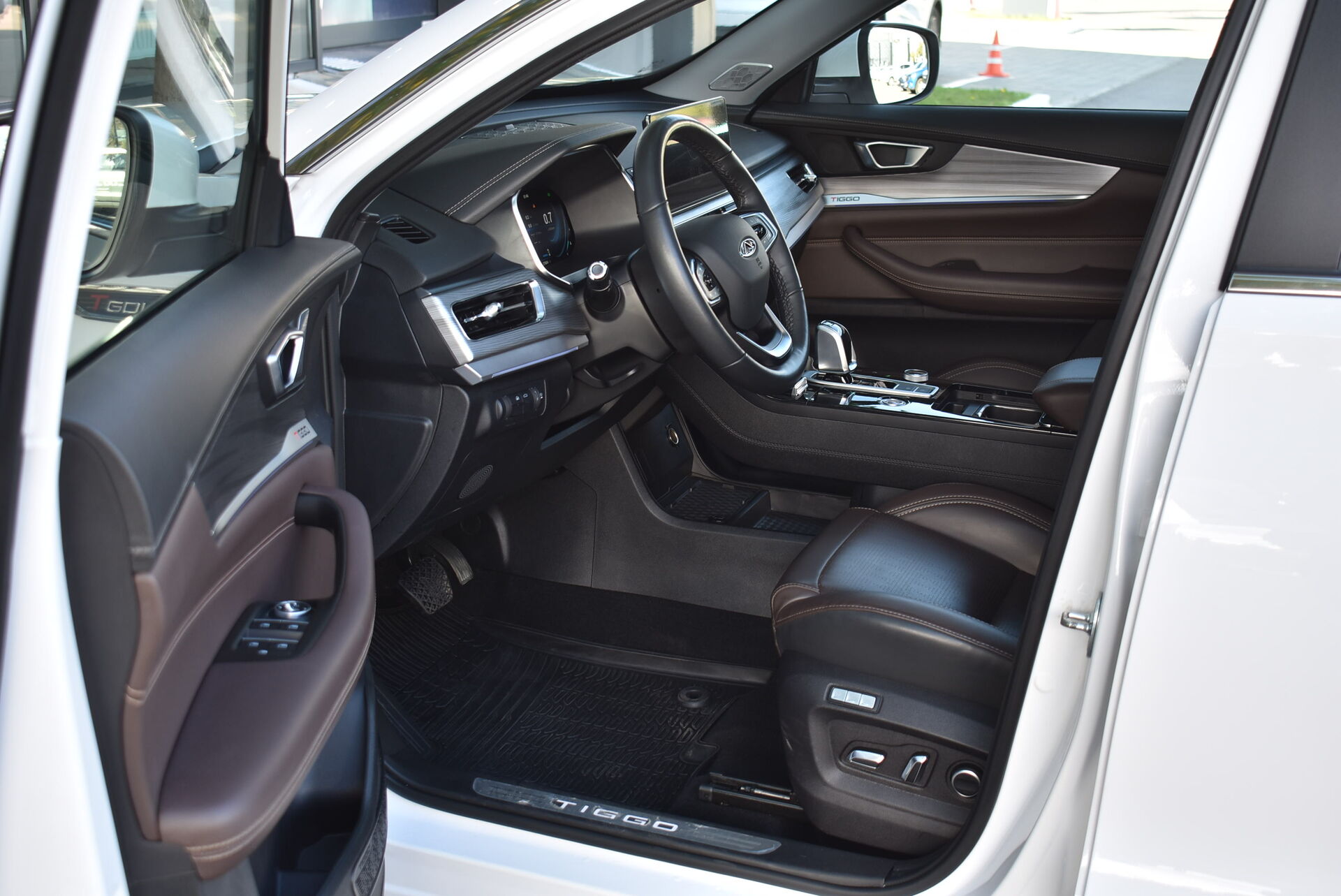 Chery Tiggo 8 Pro, I 1.6 AMT (186 л.с.) 2022