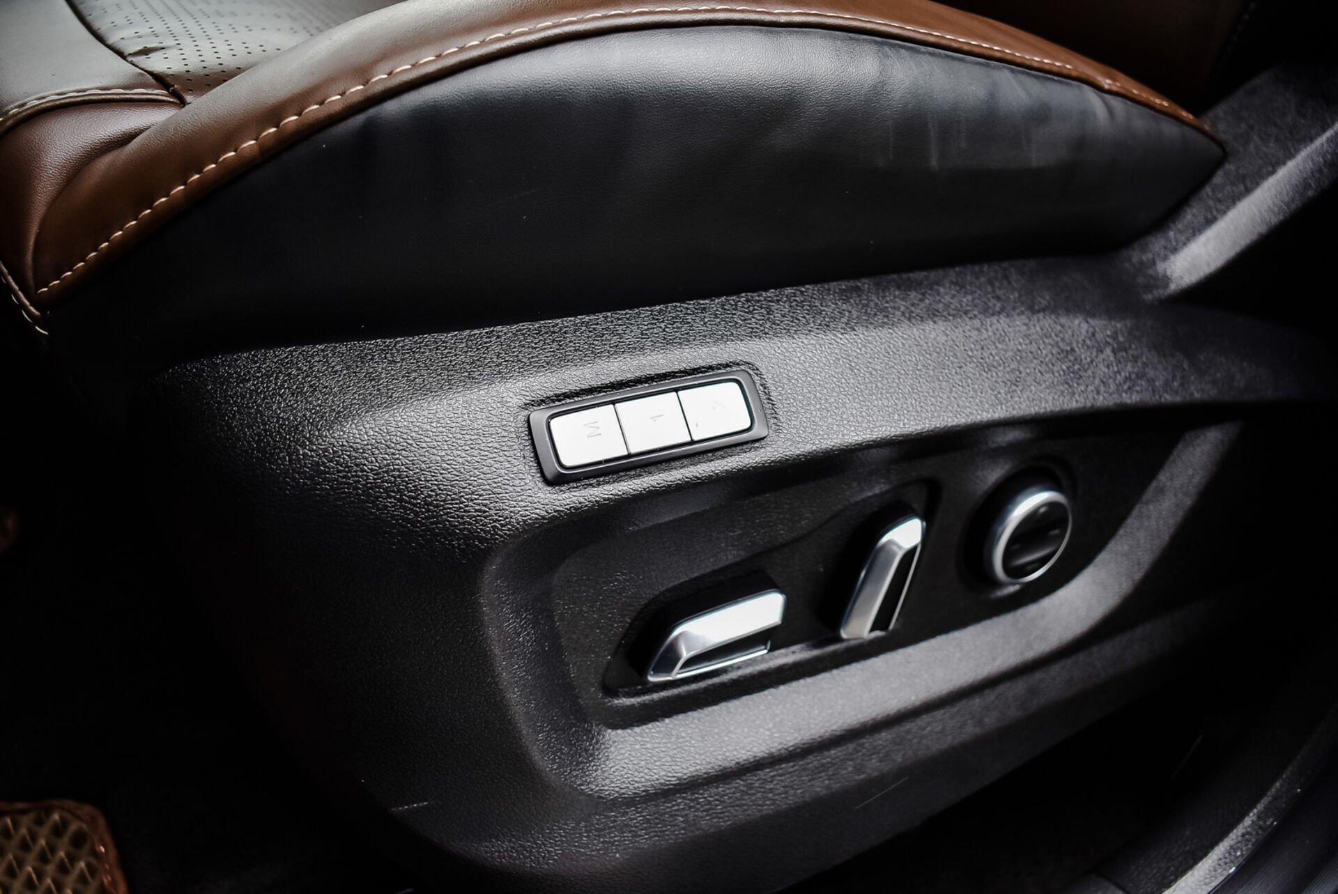 Chery Tiggo 8 Pro, I 1.6 AMT (186 л.с.) 2022